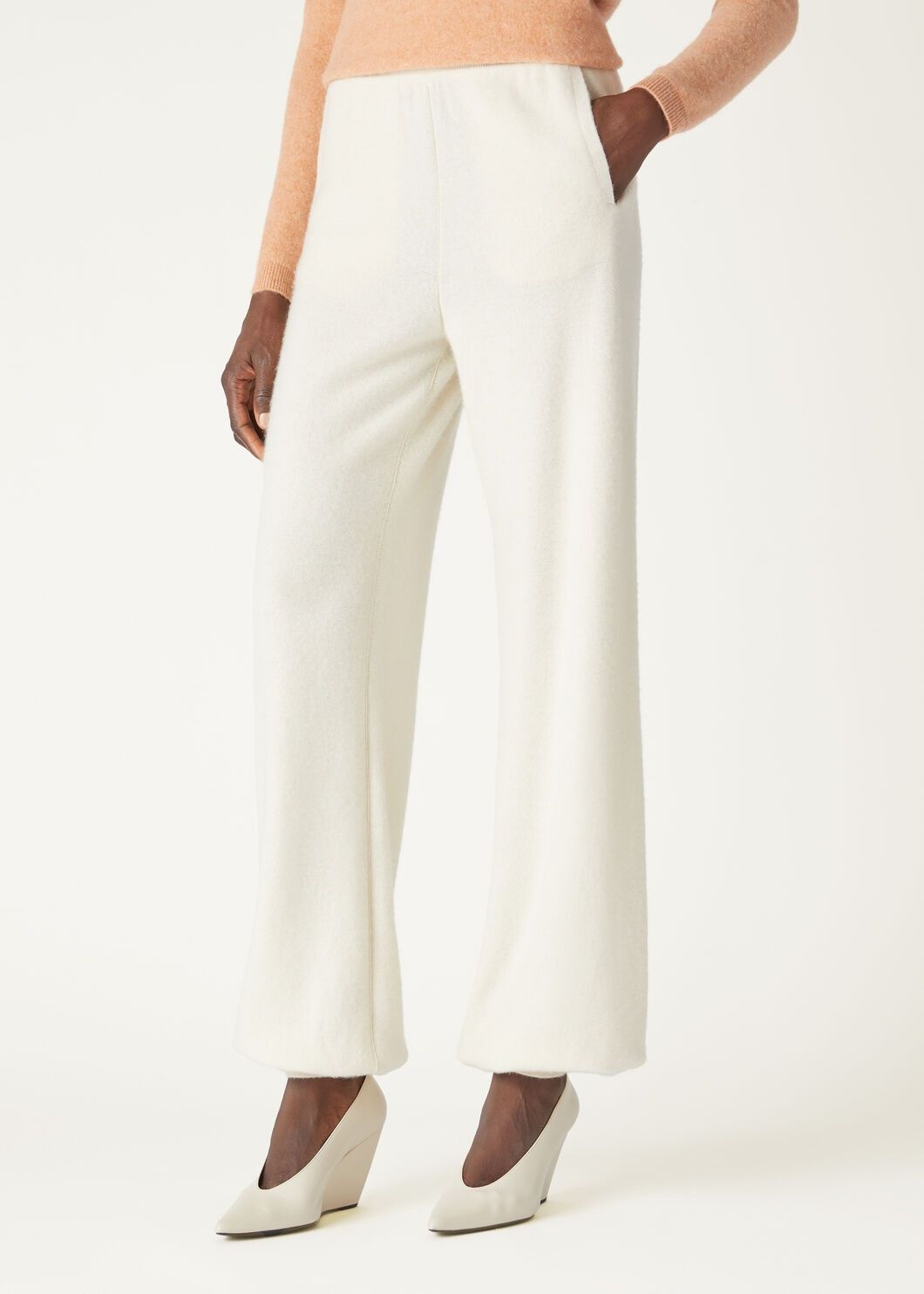 Loro Piana o1srvl11e0825 FAO2893 Alpe Bors Pant in White Size 27" / US 4 / IT 40 - 4 Thumbnail