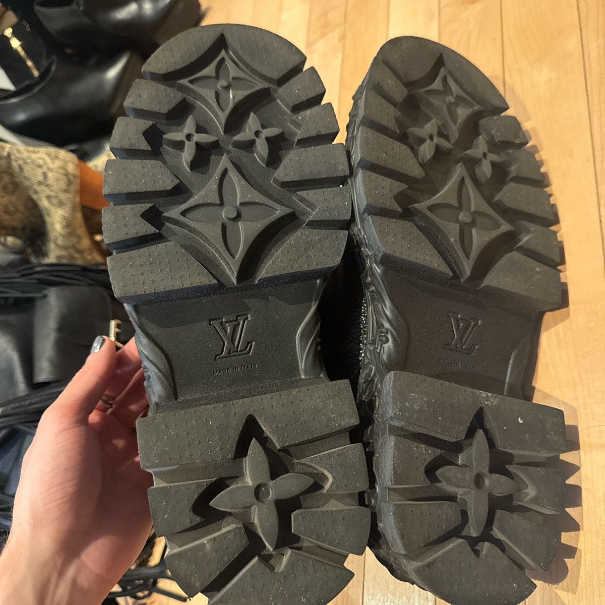 Louis Vuitton Louis Vuitton Baroque Ranger boots Size US 10 / EU 43 - 6 Thumbnail