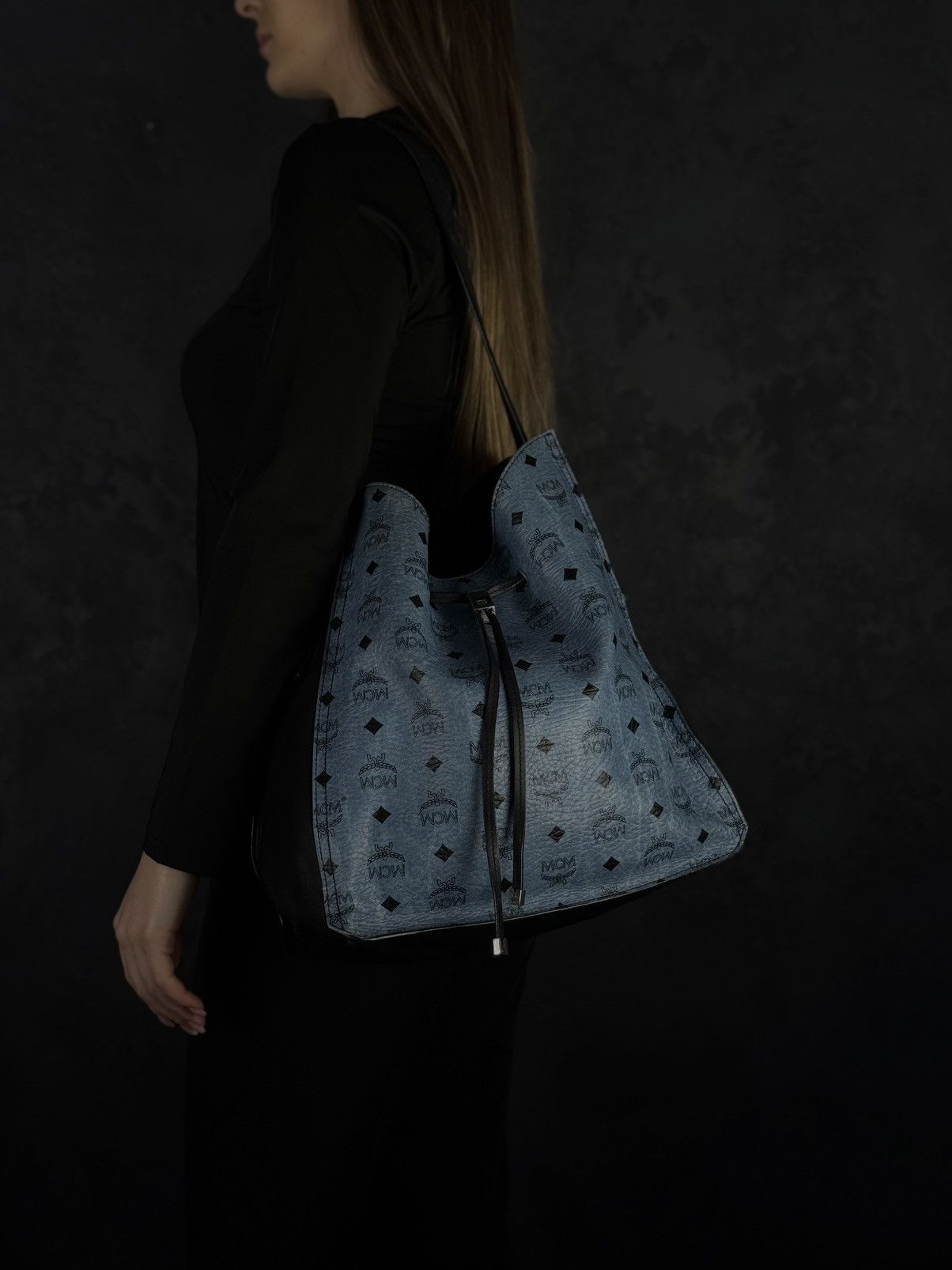 Maison Mollerus MCM Blue Visetos Drawstring Bucket Shoulder Bag Leather Size ONE SIZE - 2 Thumbnail