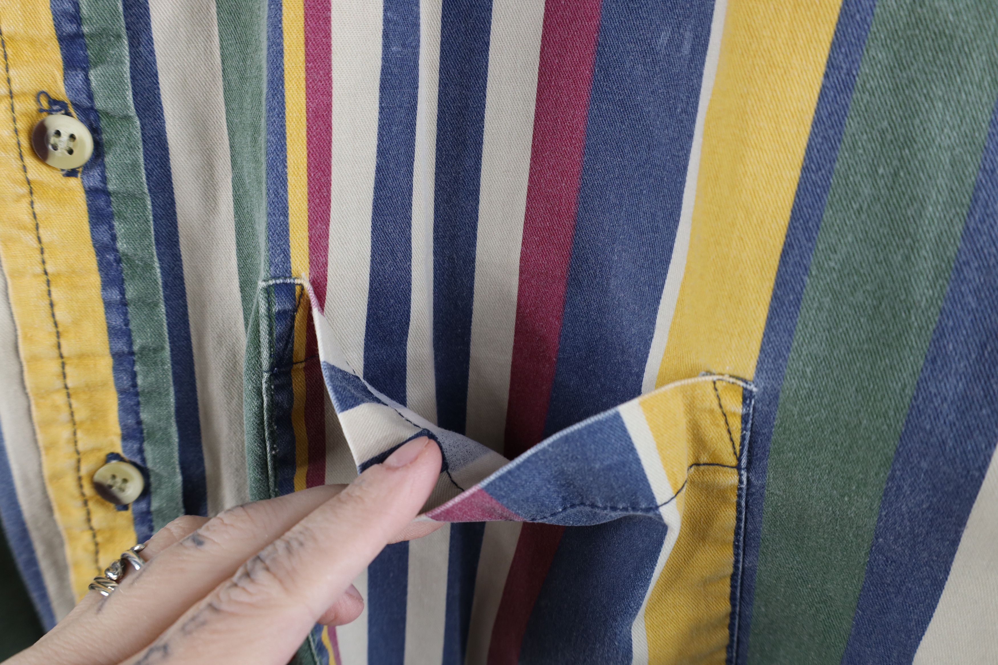 Vintage Vintage 90s Streetwear Rainbow Striped Button Down Shirt Size US M / EU 48-50 / 2 - 8 Thumbnail
