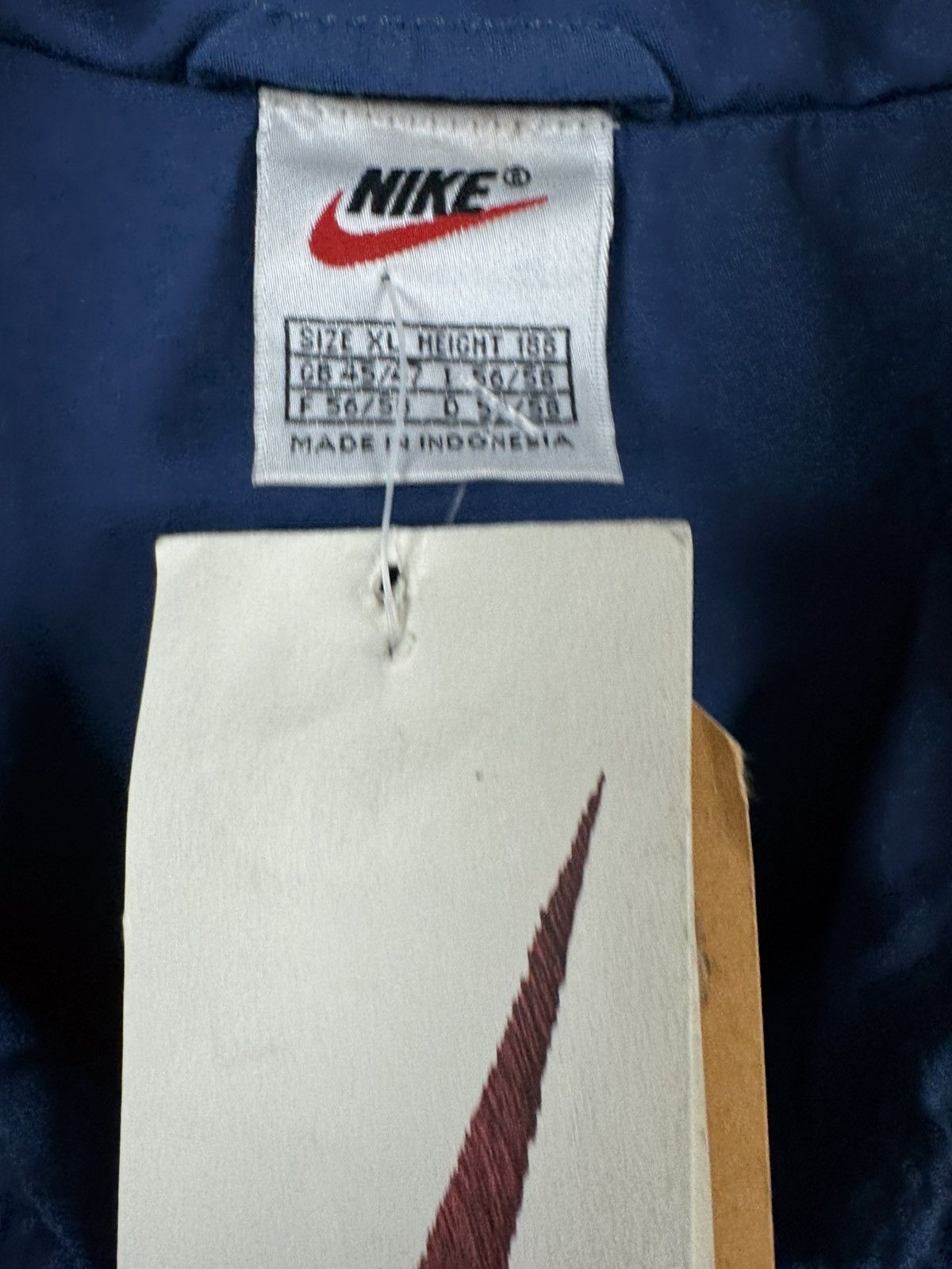Nike New Nike vintage lightweight windbreaker XL Size US XL / EU 56 / 4 - 9 Thumbnail