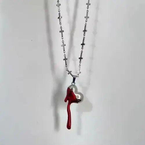 Jewelry × Vintage Red Bloody Love Heart Pendant Necklace Size ONE SIZE - 1 Thumbnail
