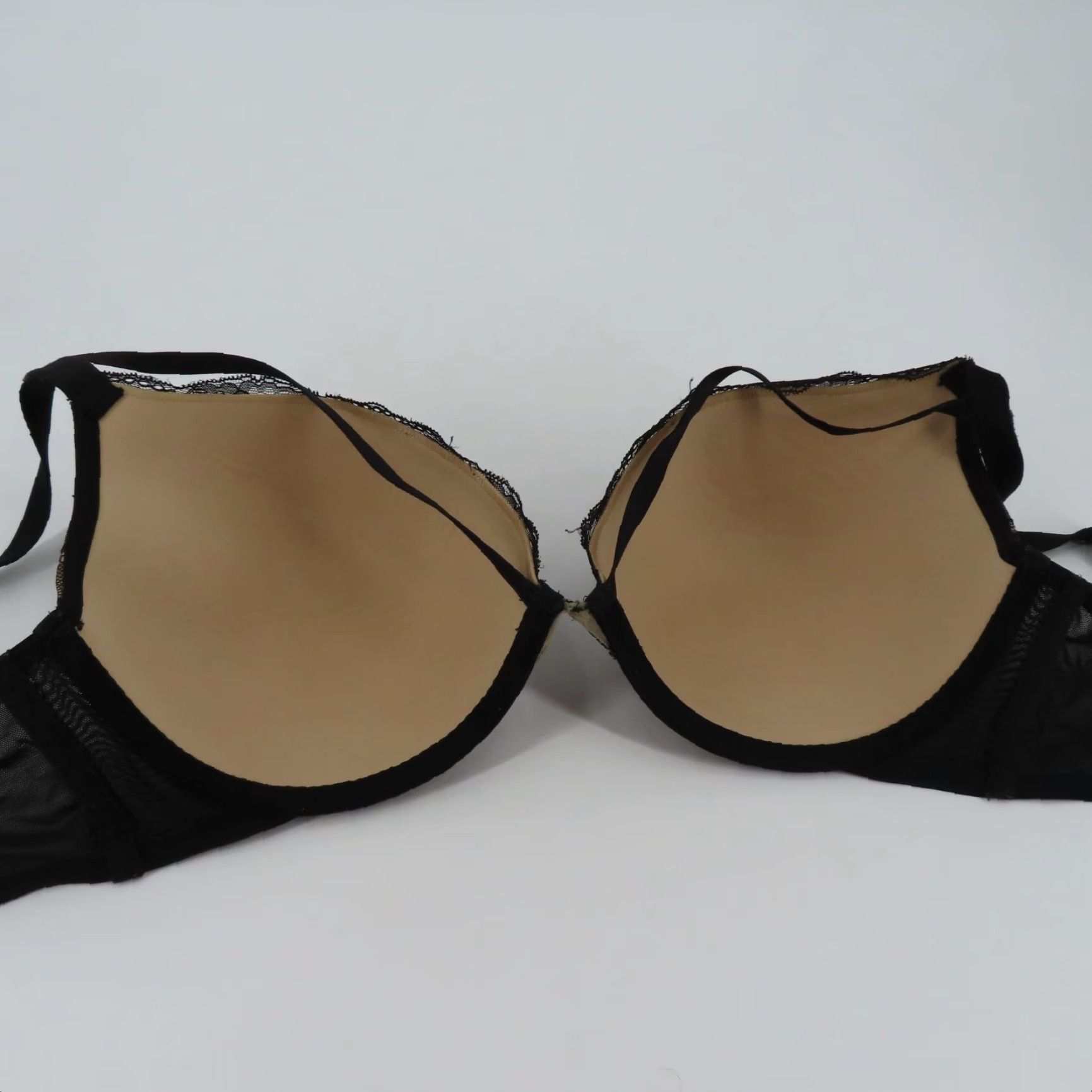 Vintage Cacique Bra 42D Black Floral Lined Underwire Plus Size 42D T-Shirt Style Women Cups D Strappy Hook & Eye/ adjustable straps Size ONE SIZE - 7 Thumbnail