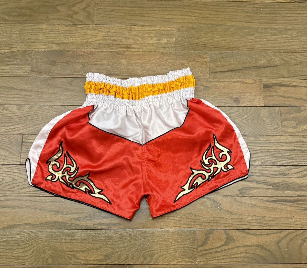 Japanese Brand Mongkol Muay Thai Shorts – Red/White/Gold Size US 30 / EU 46 - 2 Thumbnail