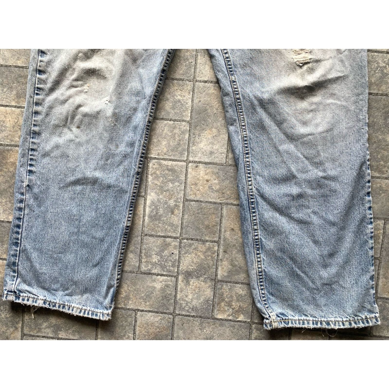 Vintage VINTAGE Levi’s Silvertab Jeans Men 36x30 Blue Flaws Wear VTG Pants Mens Jeans Size US 36 / EU 52 - 2 Thumbnail