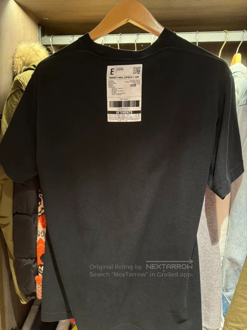 Vetements Vetements Classic Pure Black and White Logo T-Shirt Short Size US XS / EU 42 / 0 - 4 Thumbnail