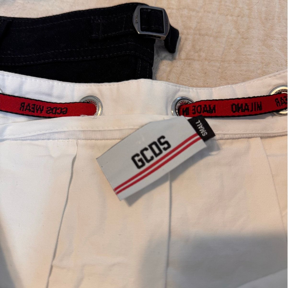 GCDS GCDS Asymmetrical Pleated Skirt - Size S Size 26" / US 2 / IT 38 - 4 Thumbnail