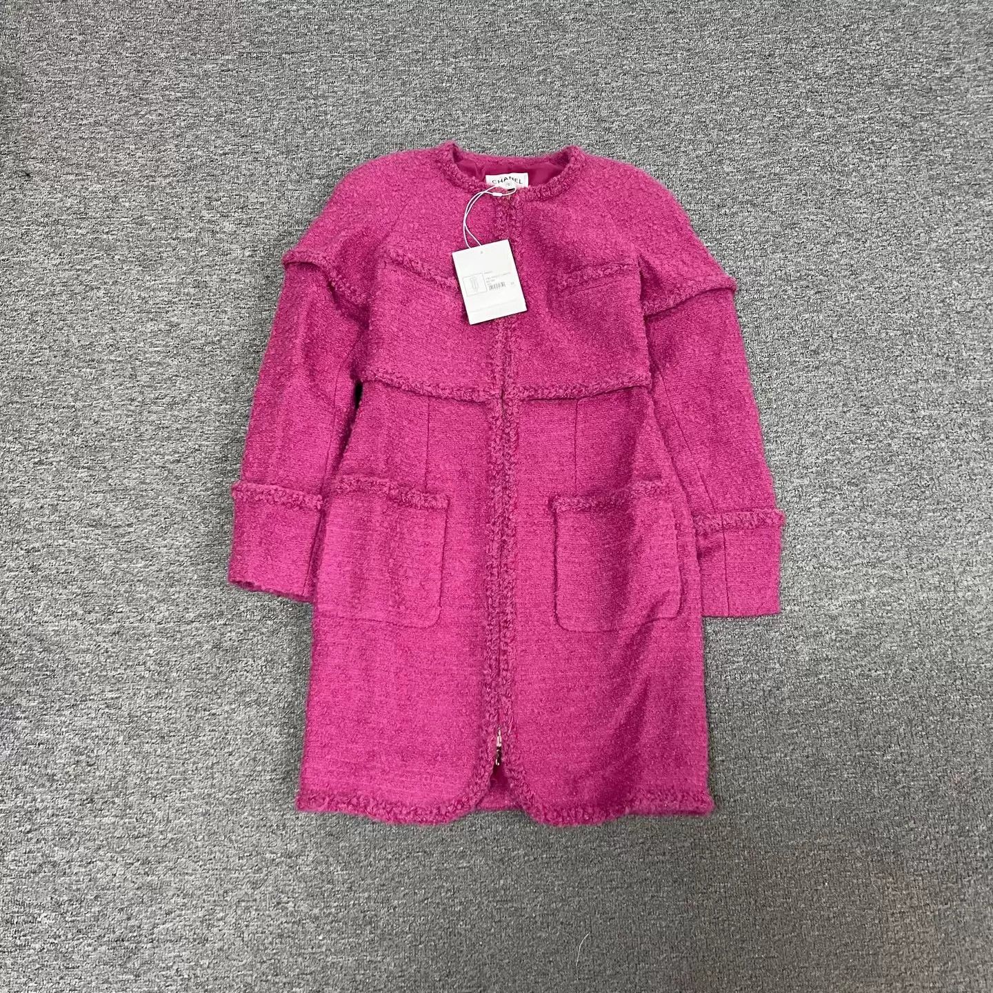 Chanel Chanel Rare Dragon Fruit Pink Tweed Long Coat 34 NWT Size XS / US 0-2 / IT 36-38 - 1 Thumbnail
