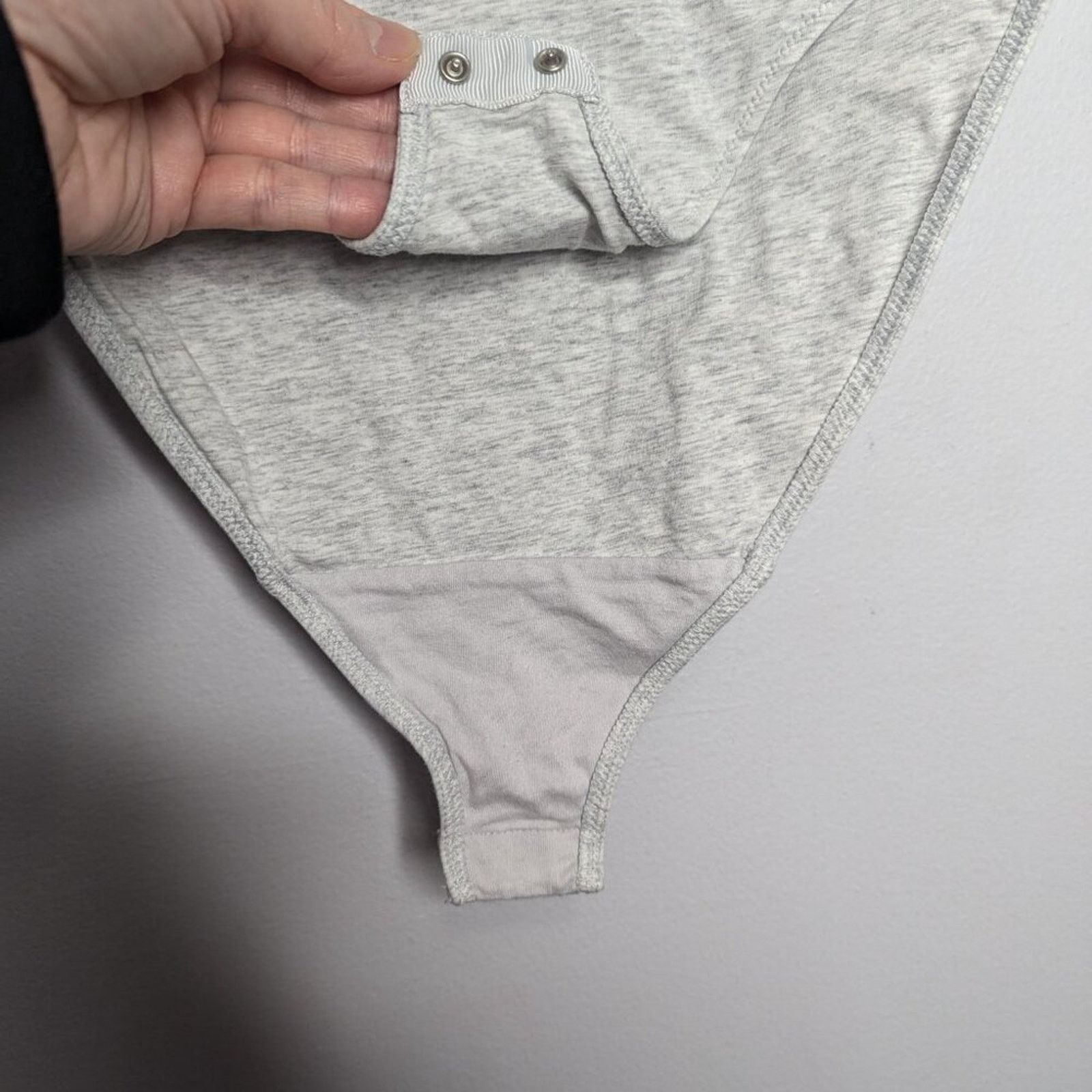 Everlane Everlane Gray The Henley Bodysuit Long Sleeve Scoop Neck XS Size XS / US 0-2 / IT 36-38 - 5 Thumbnail