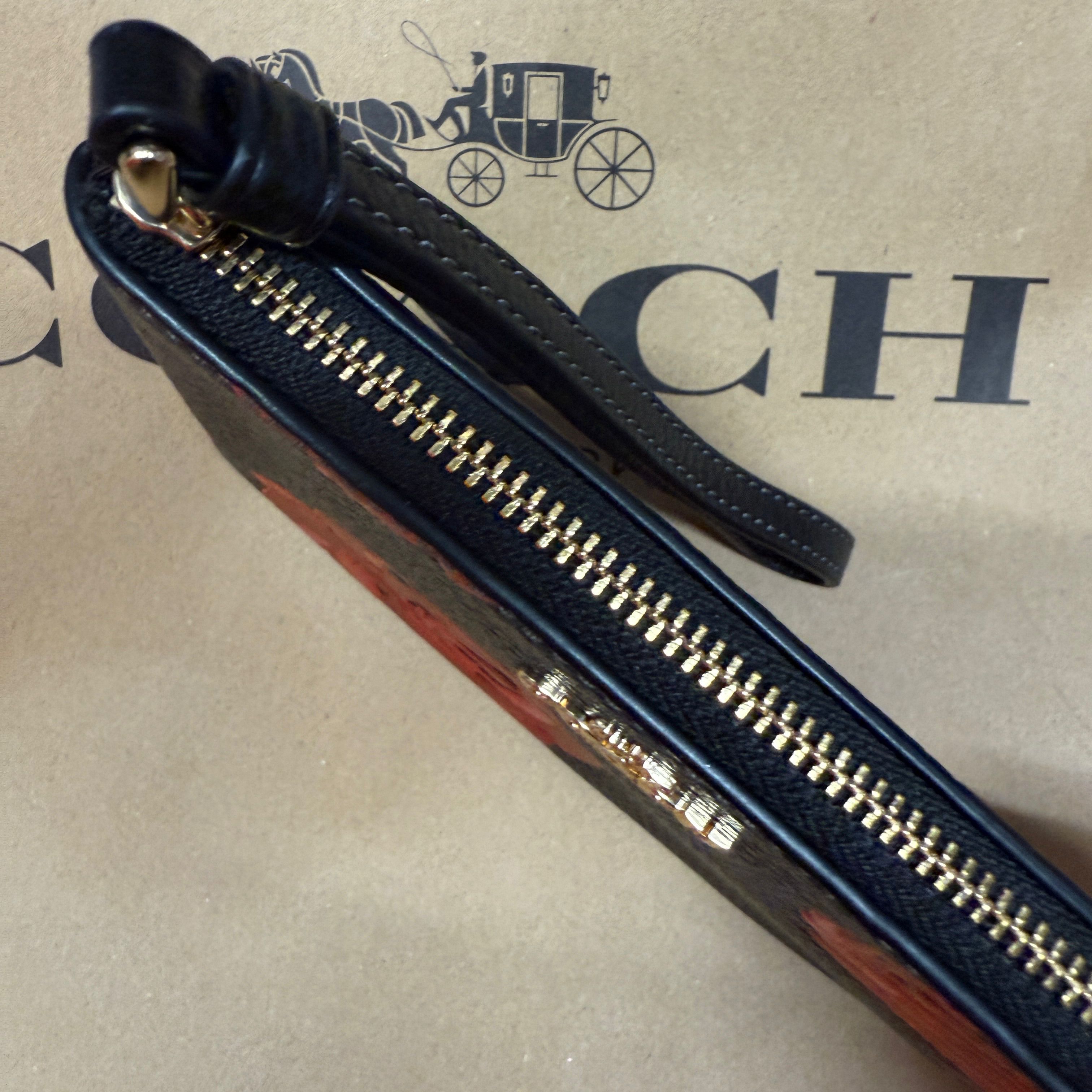 coach Corner Zip Wristlet With Floral Print ccj70