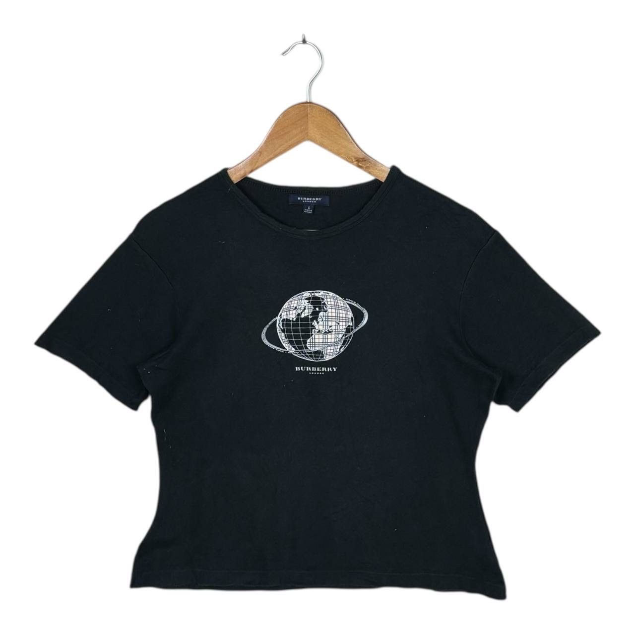 Burberry Vintage Burberry London Globe T-Shirt Made in England L Size L / US 10 / IT 46 - 1 Thumbnail
