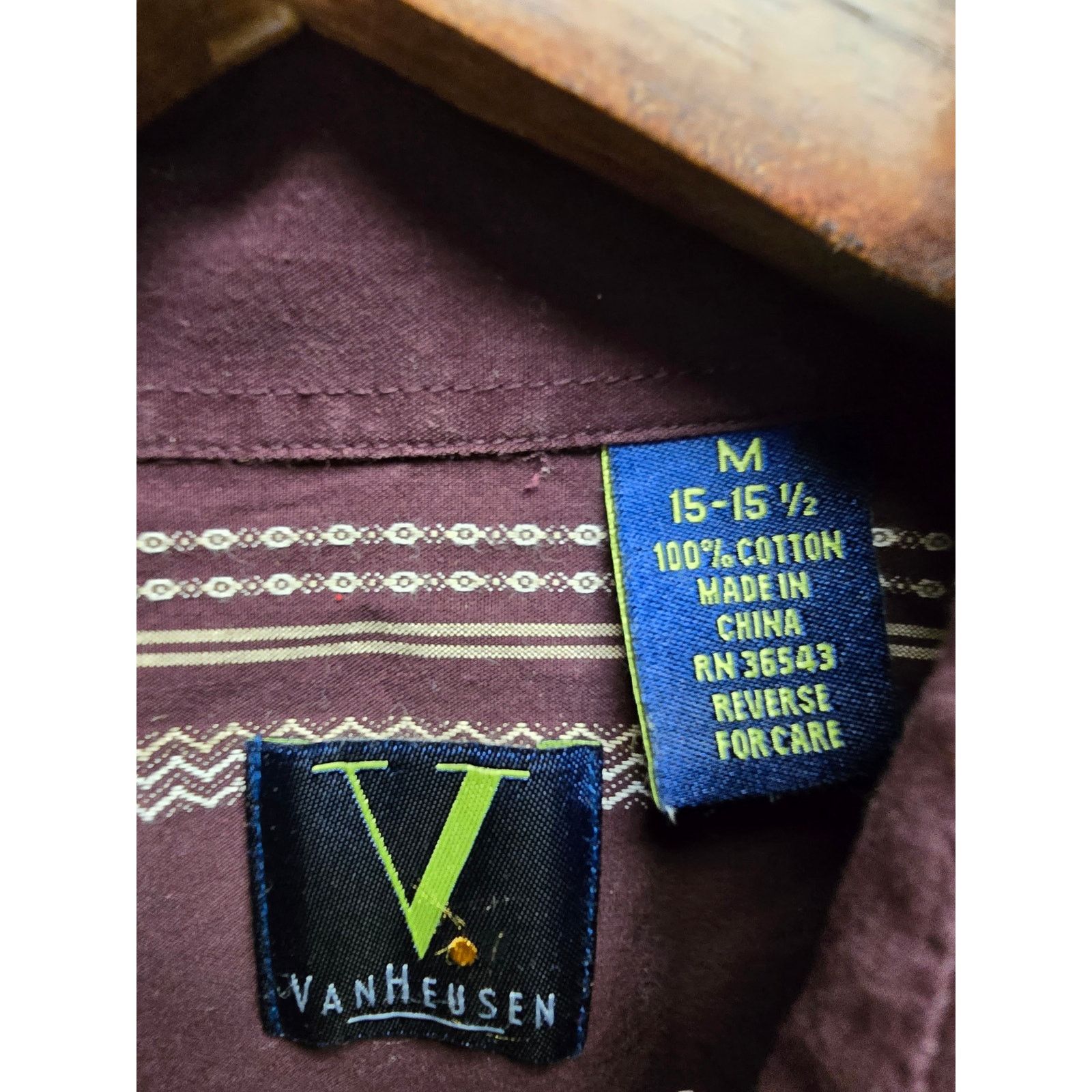 Van Heusen Van Heusen Mens M15-15.5 Burgundy Striped Long Sleeve Shirt Size US M / EU 48-50 / 2 - 4 Thumbnail