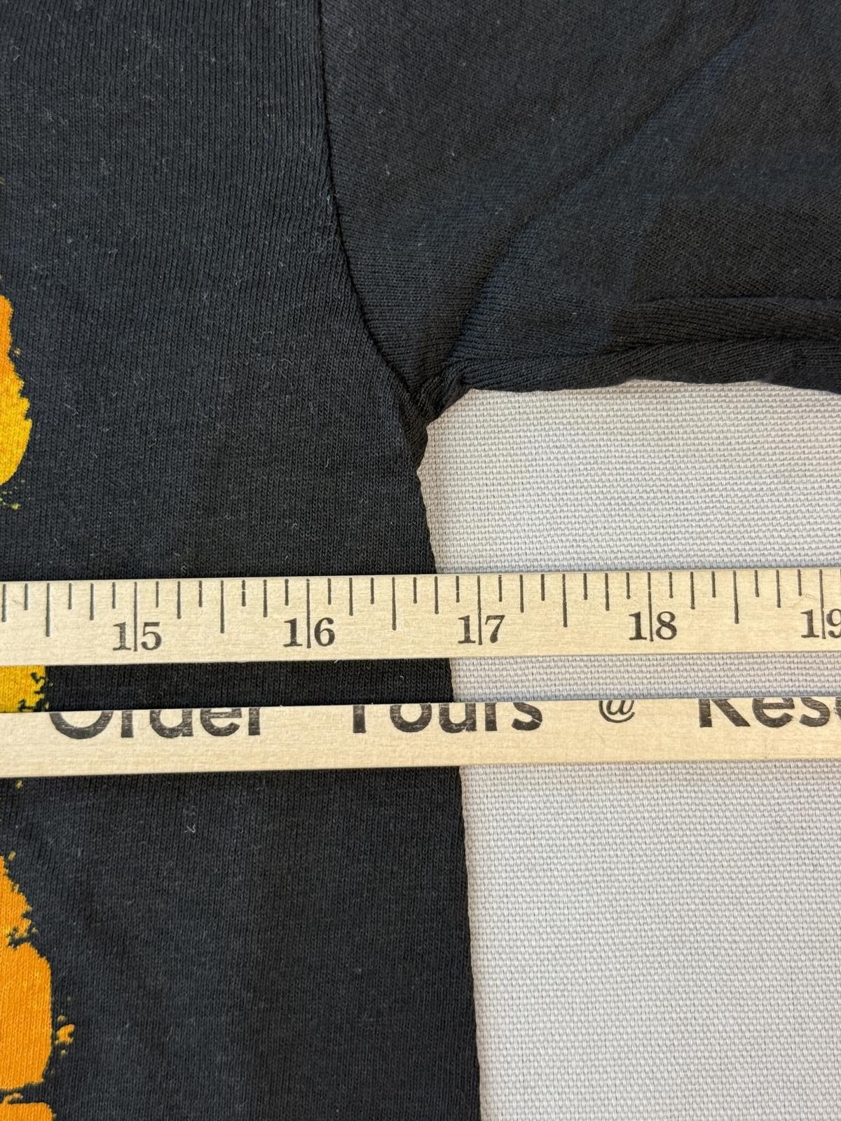 Designer VTG Sepulura Nation Band T-shirt - 2004 Fists Up S Size US S / EU 44-46 / 1 - 6 Thumbnail