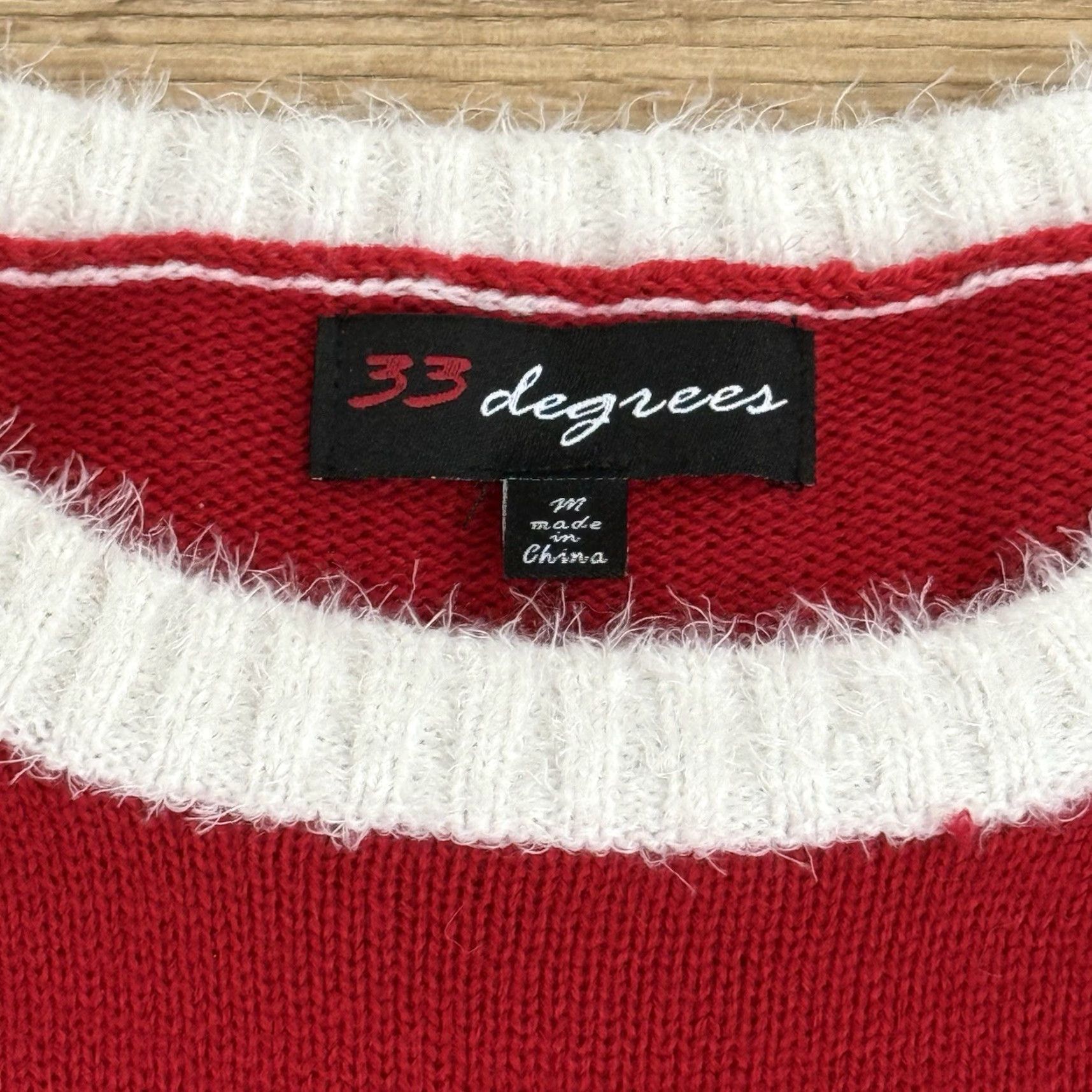 Vintage VINTAGE 33 Degrees Christmas Sweater, Womens Medium Holiday Ugly Sweater Red Pug Dog Size M / US 6-8 / IT 42-44 - 3 Thumbnail
