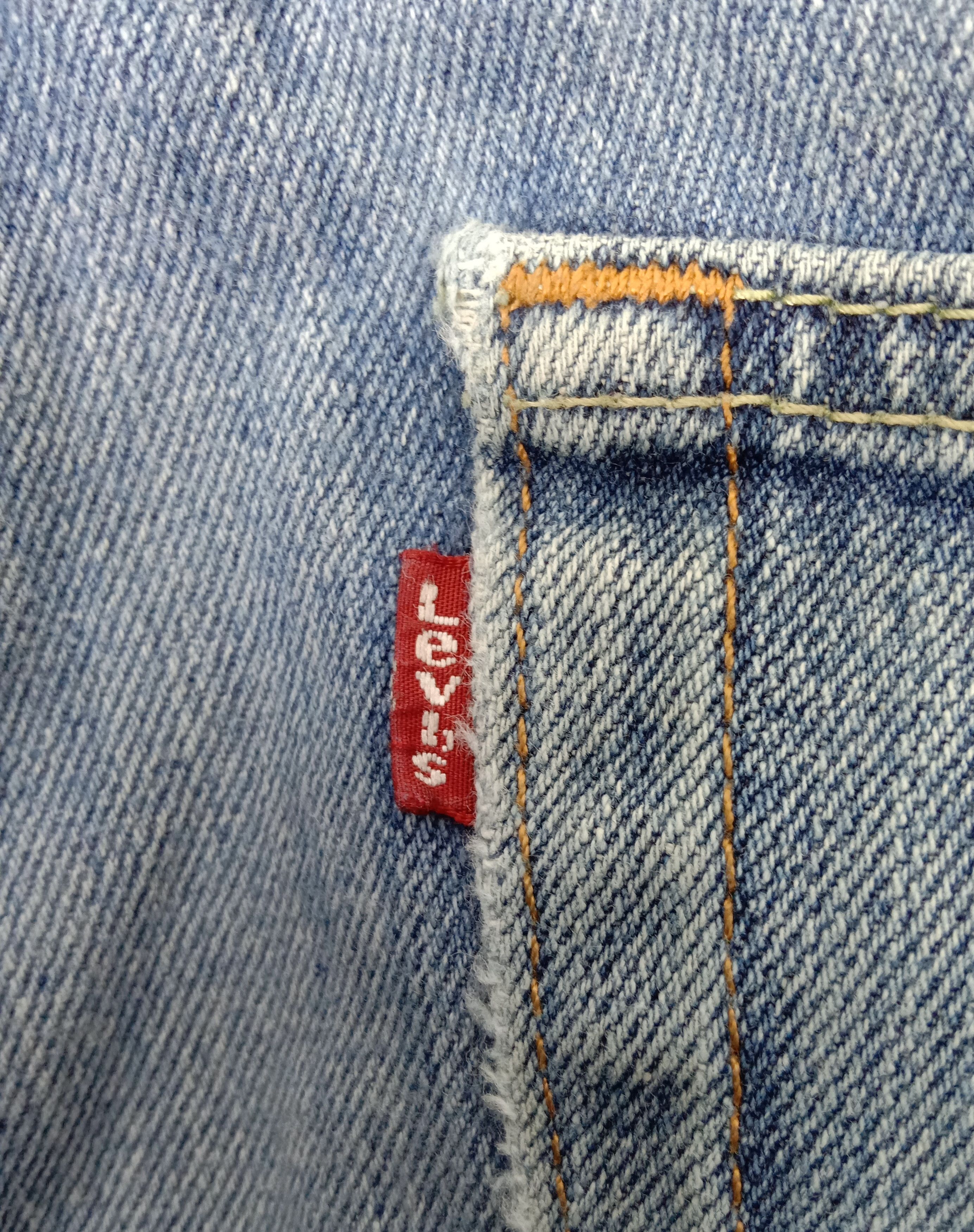 Levi's Vintage Levi's 505 Jeans Blue Wash Distressed Denim Size US 38 / EU 54 - 14 Thumbnail