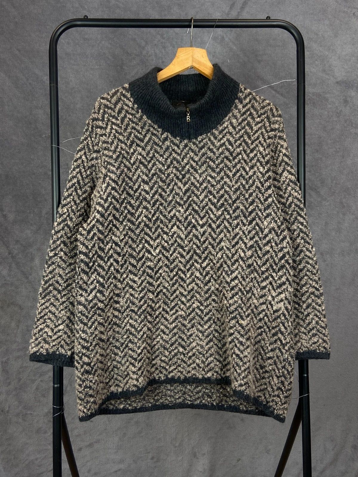 Bogner Bogher Grey Knit / Cozy Grandma Minimal (L) Size L / US 10 / IT 46 - 1 Thumbnail