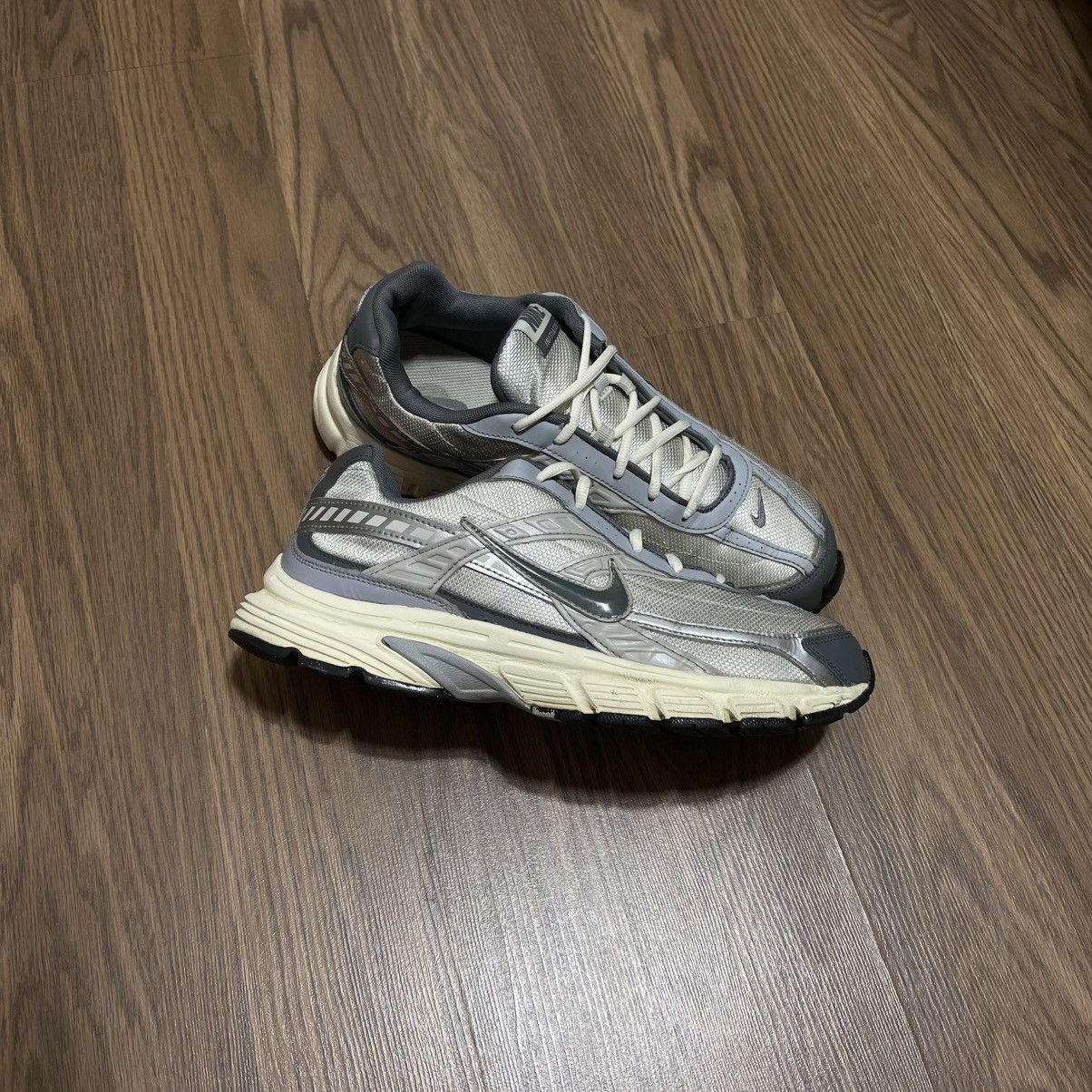 Nike Nike Initiator Men's Running Shoe Size US 12 / EU 45 - 6 Thumbnail