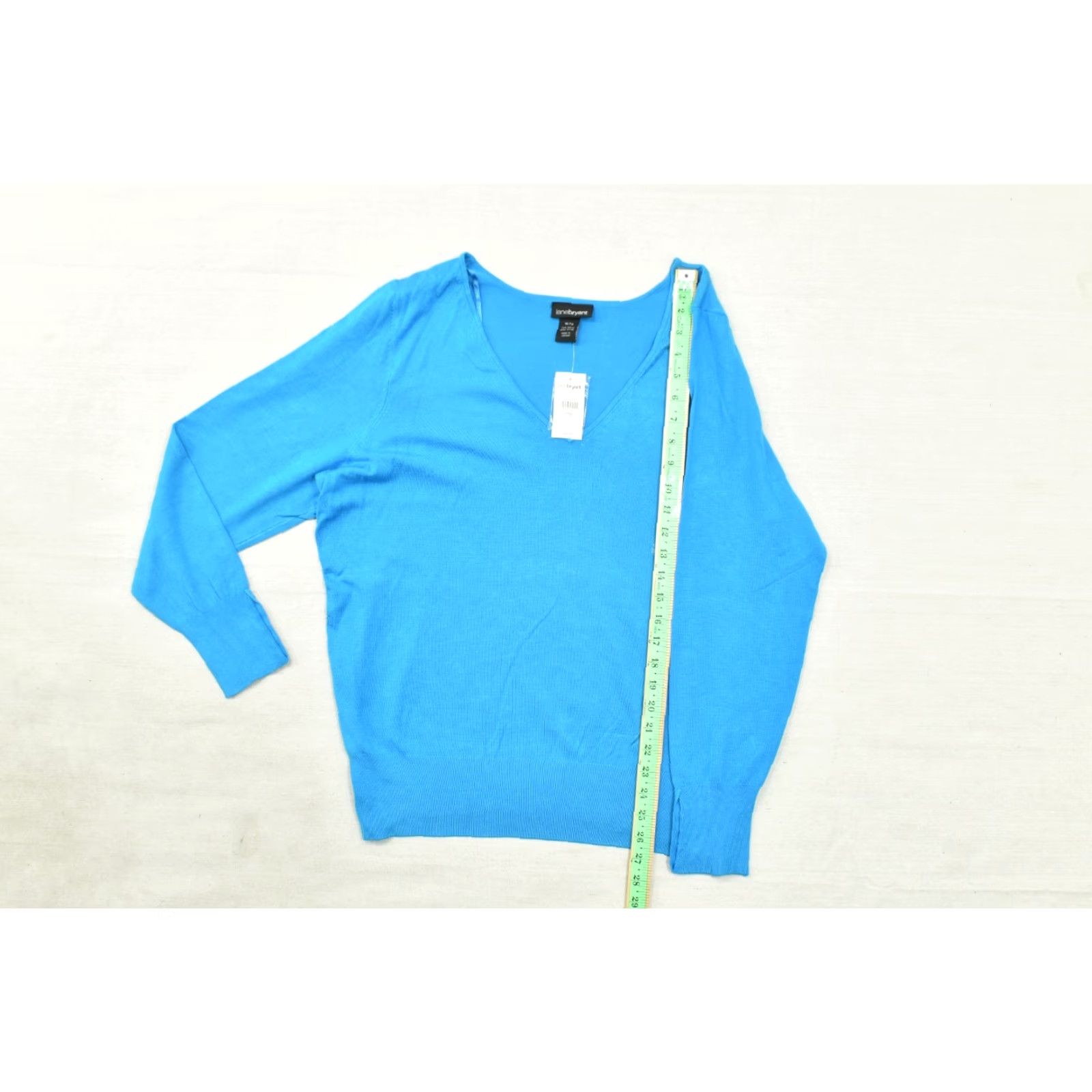Vintage Lane Bryant Women’s Plus Size 18/20 Blue V-Neck Long Sleeve Sweater Button Cuff Pullover Knit 100% Rayon Casual Fall Winter Spring M/Womens Size XXL / US 16-18 / IT 52-54 - 5 Thumbnail