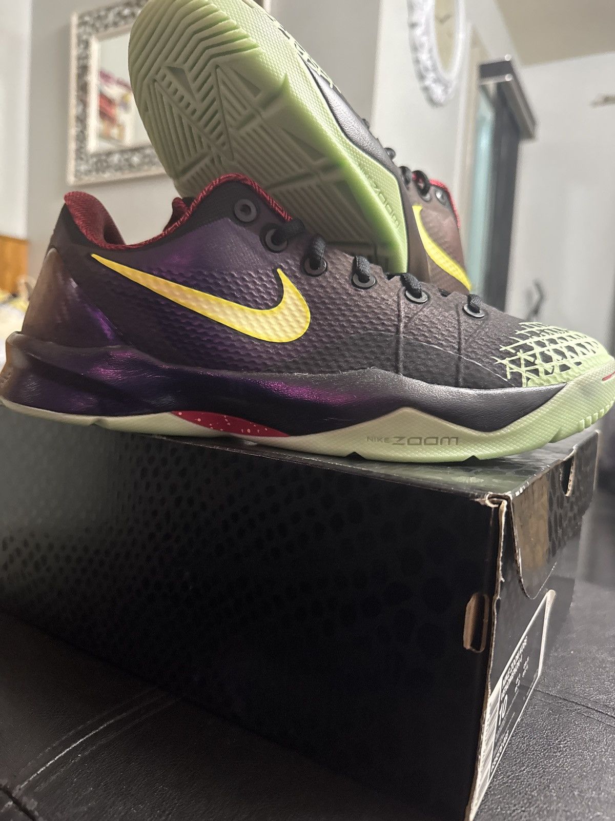 Nike Nike Zoom Kobe Venomenon 4 sz10 ds glow in the dark Size US 10 / EU 43 - 9 Thumbnail