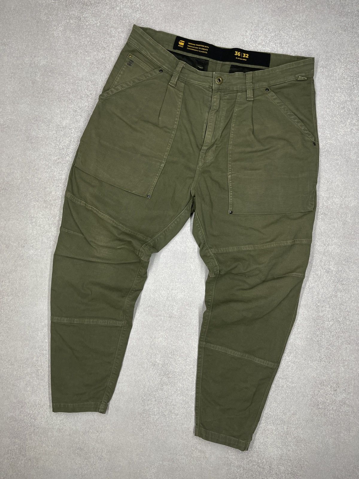 G-Star Mens G Star Raw Fatigue Relaxed Tapered Cargo Pants Size 36 Size US 36 / EU 52 - 7 Thumbnail