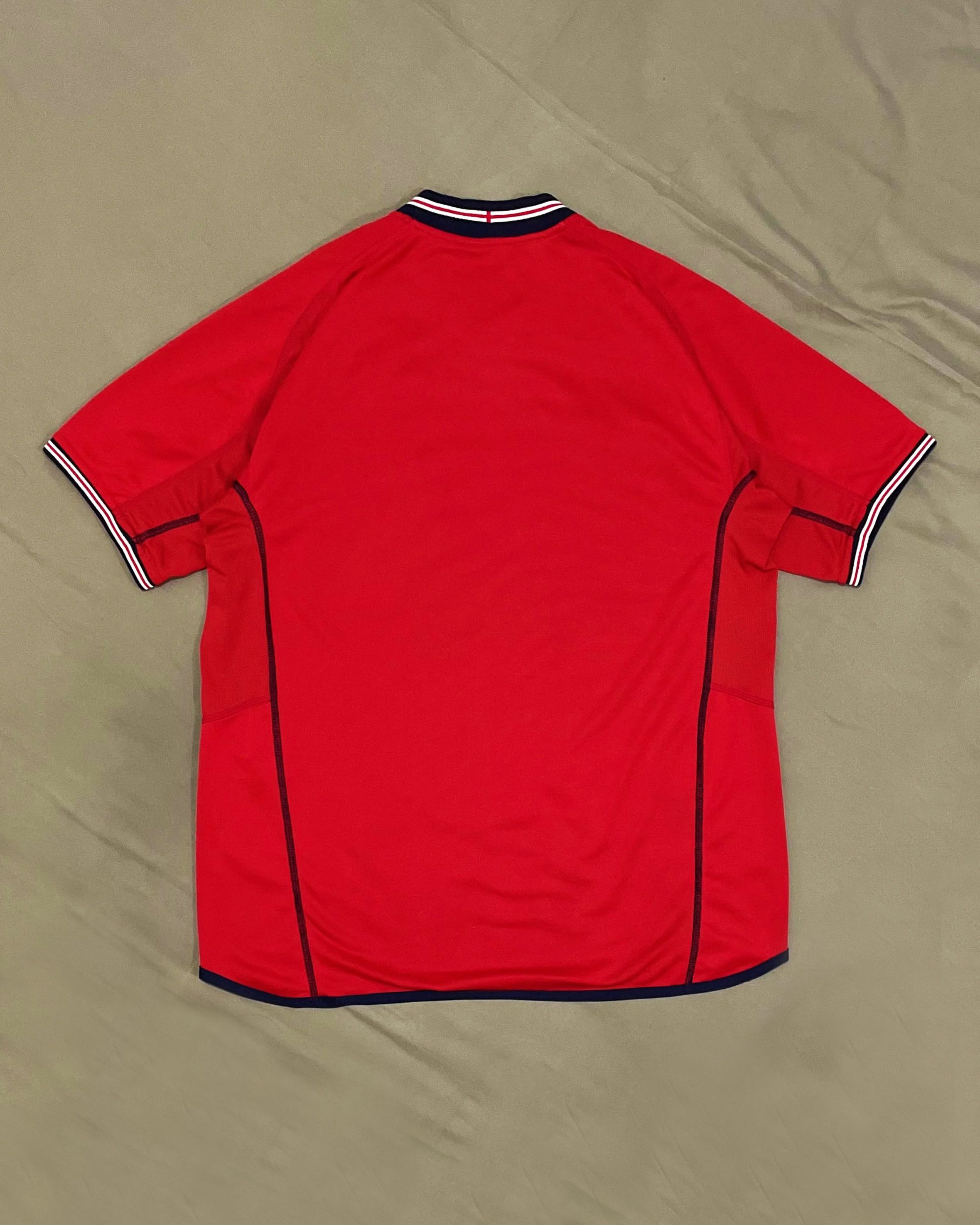 Umbro England Away Kit 2002 2003 2004 Size US XL / EU 56 / 4 - 2 Thumbnail