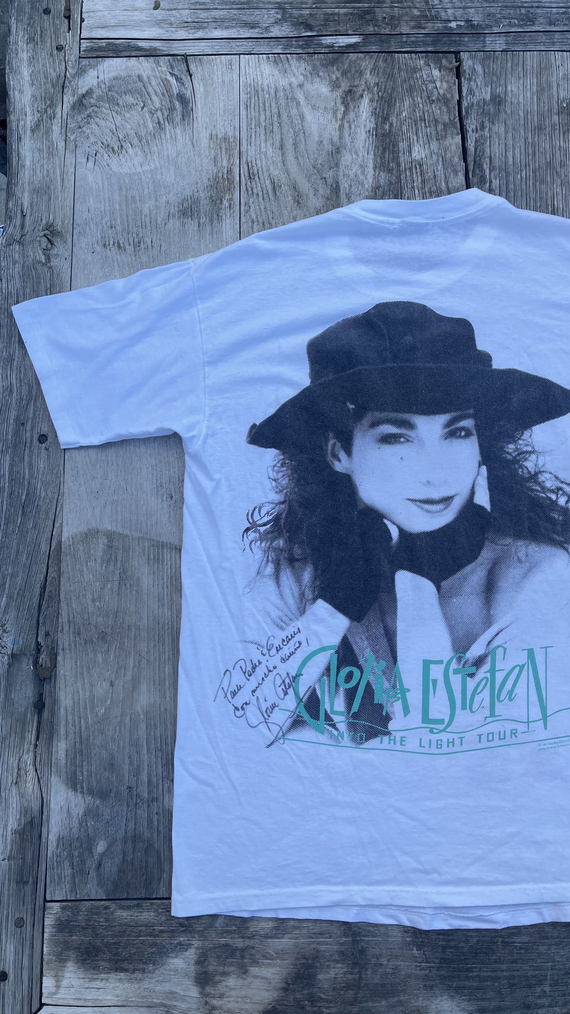 Vintage 1991 Gloria Estefan Into the Light Tour T-shirt Size US XL / EU 56 / 4 - 7 Thumbnail