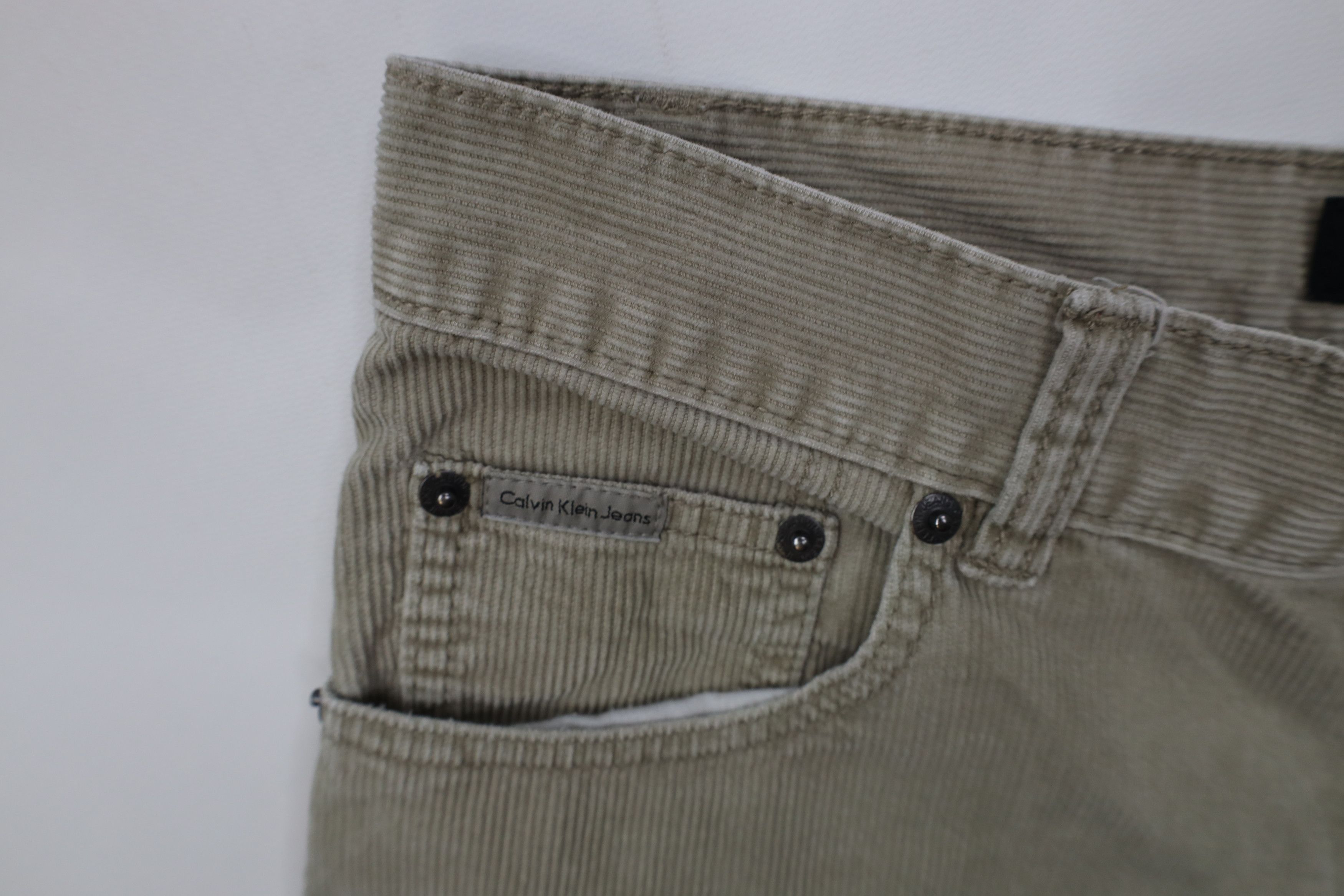 Calvin Klein Vintage 90s Y2K Calvin Klein Straight Leg Corduroy Pants Size US 30 / EU 46 - 7 Thumbnail