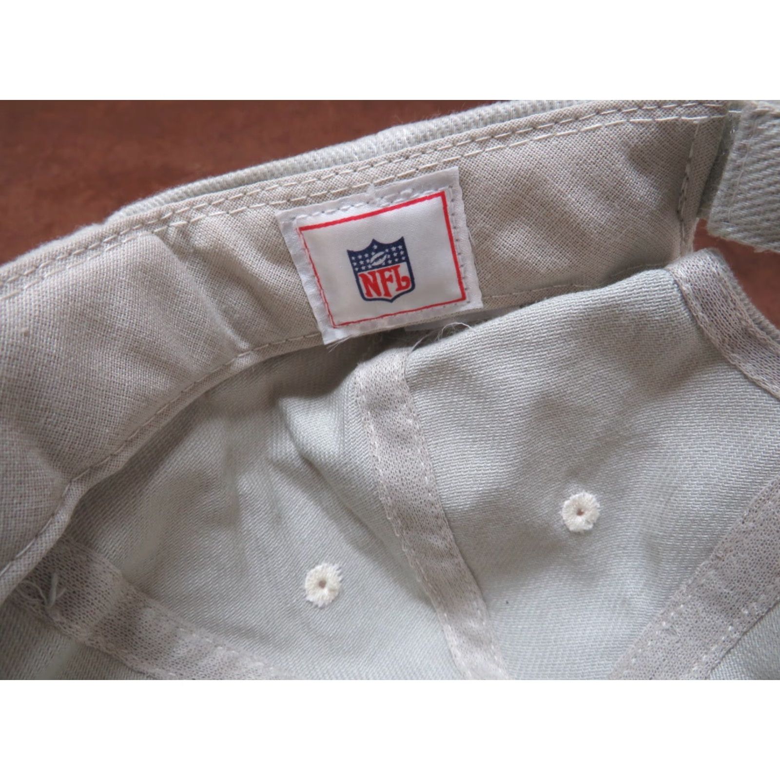 NFL VINTAGE Kansas City Chiefs Arrow Logo Embroidered NFL Baseball Cap Beige One Size Mens Unworn Adjustable Hat Size ONE SIZE - 6 Thumbnail