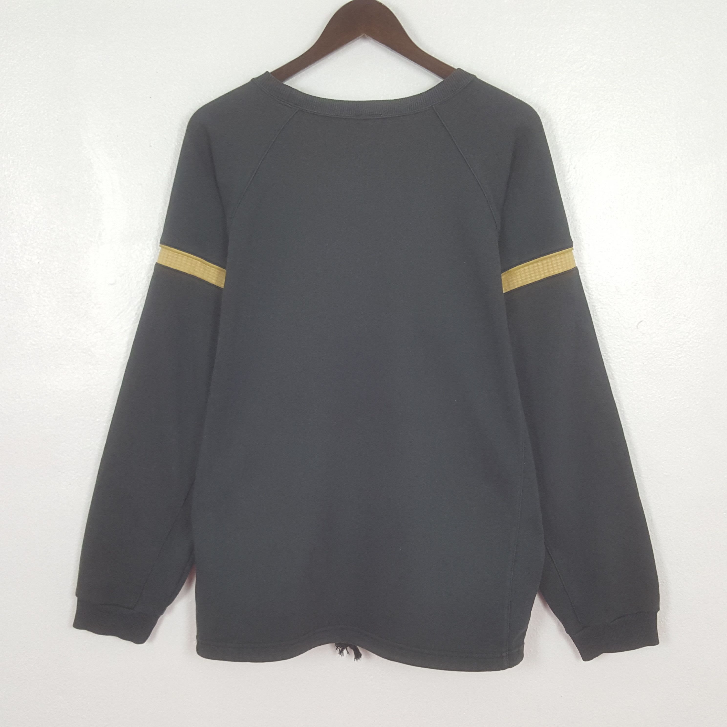 Nike Vintage Nike Small Embroidery Logo Sweatshirt Size US L / EU 52-54 / 3 - 3 Thumbnail