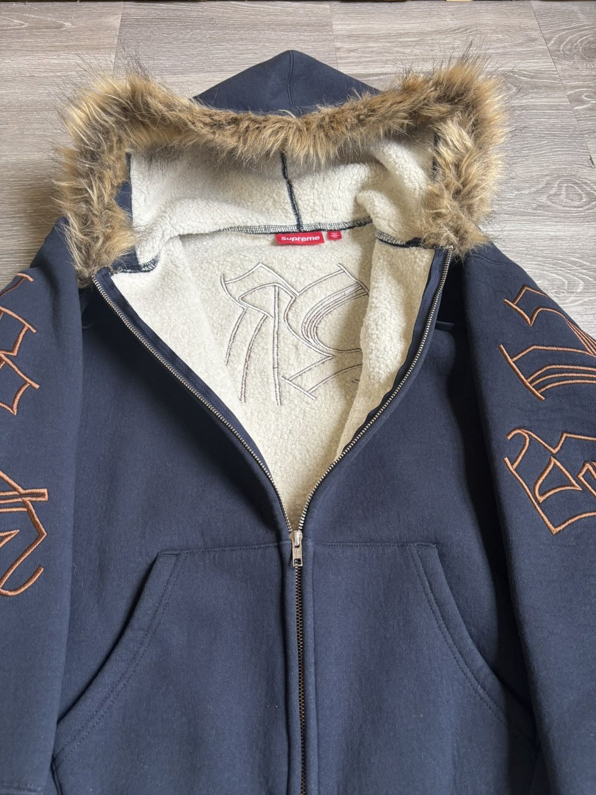 Supreme Supreme Faux Fur Hoodie Navy FW25 Size US S / EU 44-46 / 1 - 6 Thumbnail