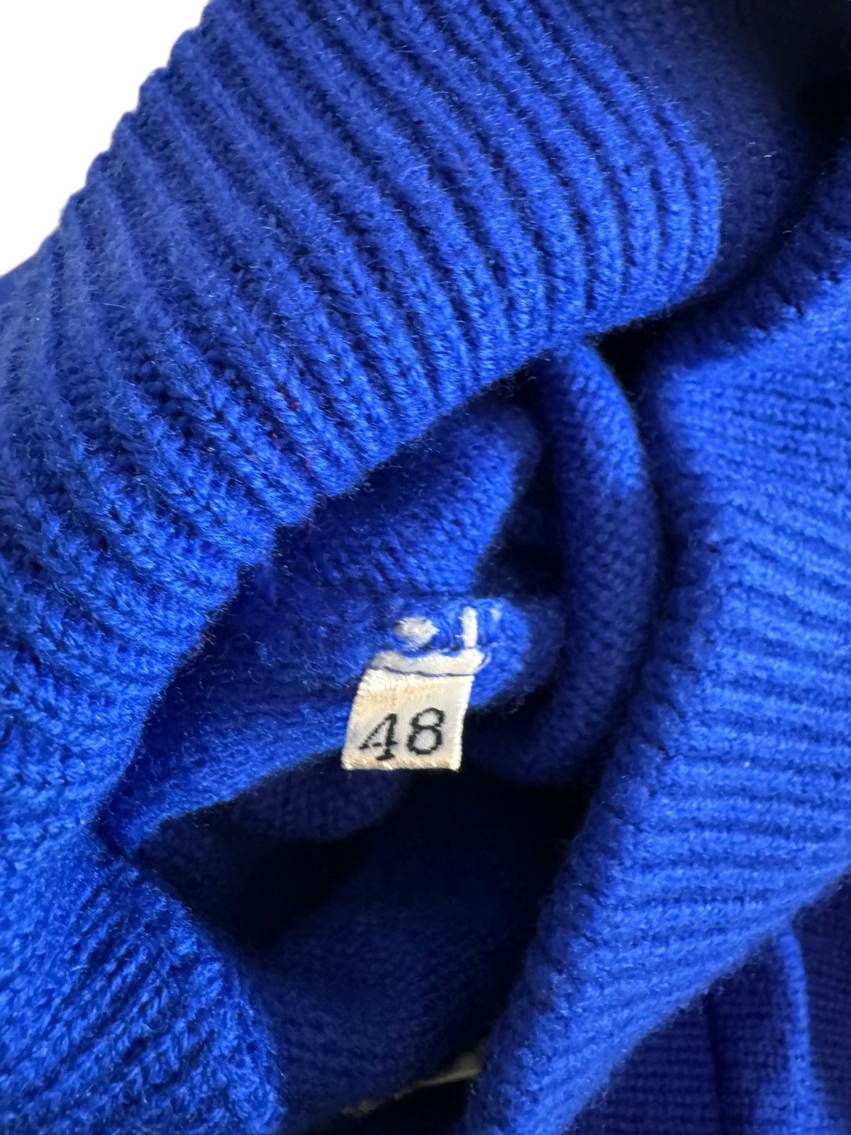 Versace Gianni Versace vintage wool knit sweater IT48 Size US M / EU 48-50 / 2 - 7 Thumbnail
