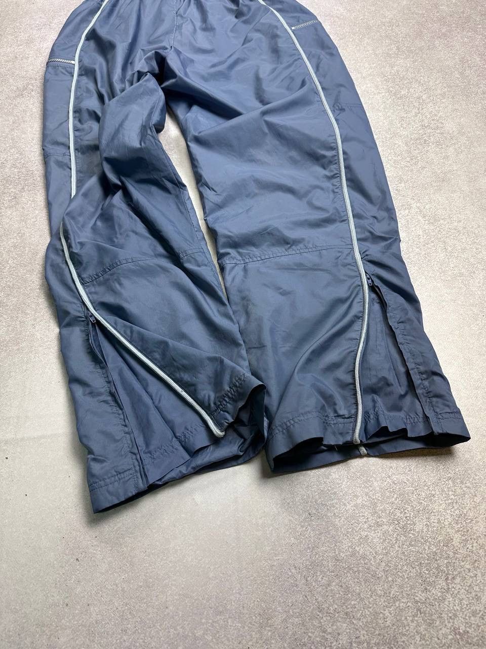 Nike Vintage Nike Swoosh Blue Nylon Track Pants Y2K L Size US 34 / EU 50 - 12 Thumbnail