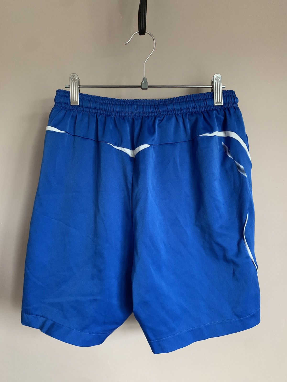 Umbro Glasgow Rangers Home Football Shorts Umbro Soccer Size S Size US 30 / EU 46 - 2 Thumbnail