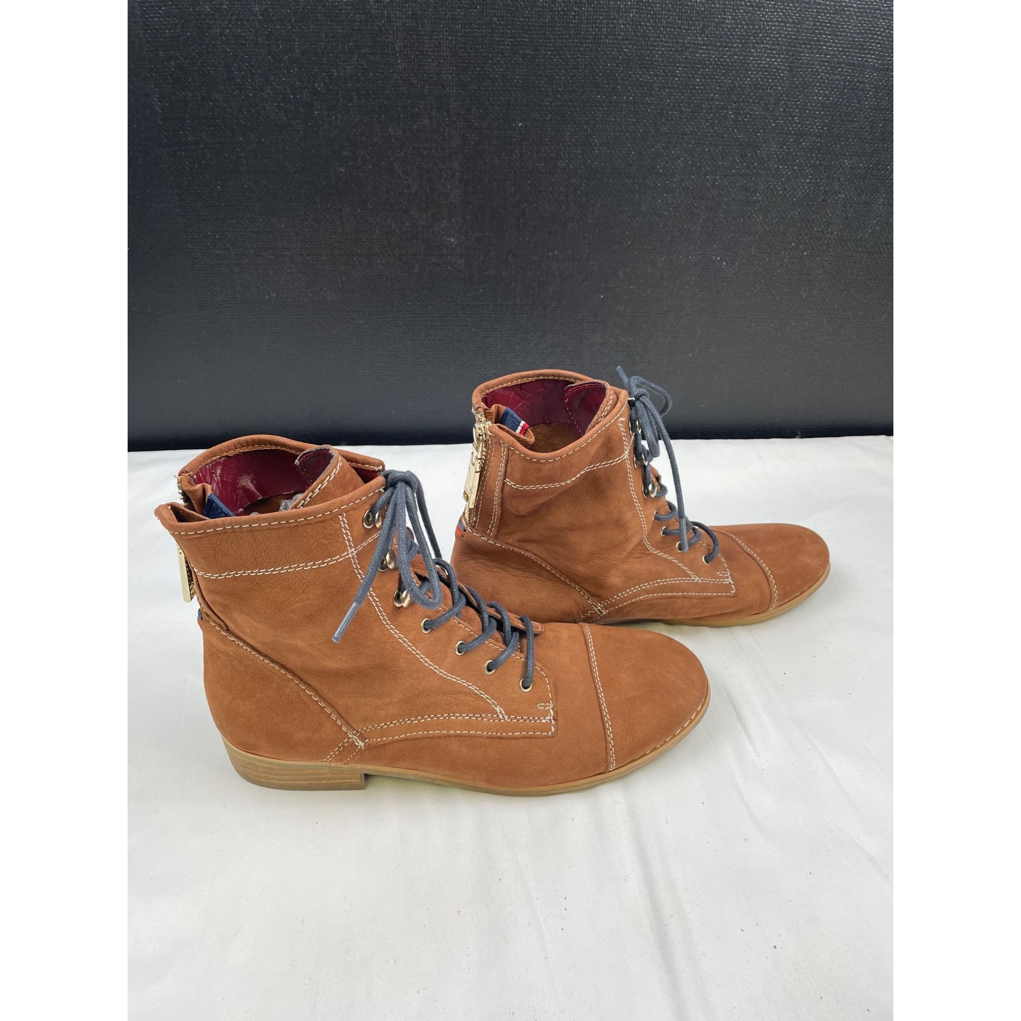 Tommy Hilfiger Tommy Hilfiger Women's Brown Suede Ankle Boots Shoes Size 7. Size US 7.5 / IT 37.5 - 3 Thumbnail