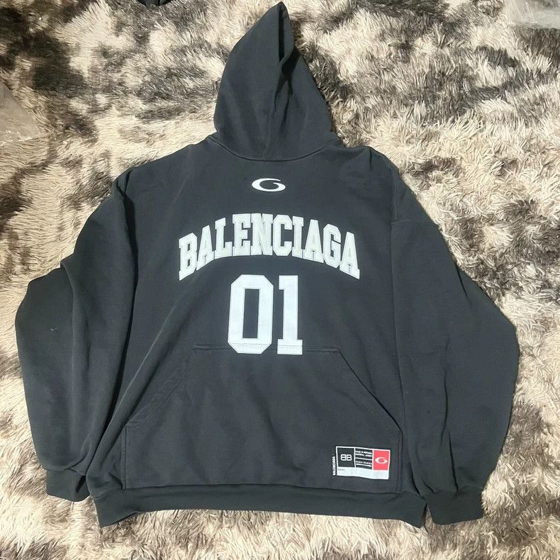 BALENCIAGA カレッジLOGO パーカー BALENCIAGA カレッジLOGO パーカー Balenciaga College 1917