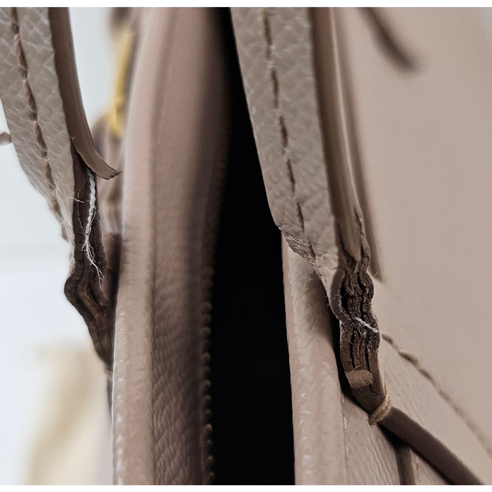 Salvatore Ferragamo Salvatore Ferragamo Vara Bow Tote pink beige color Size ONE SIZE - 16 Thumbnail