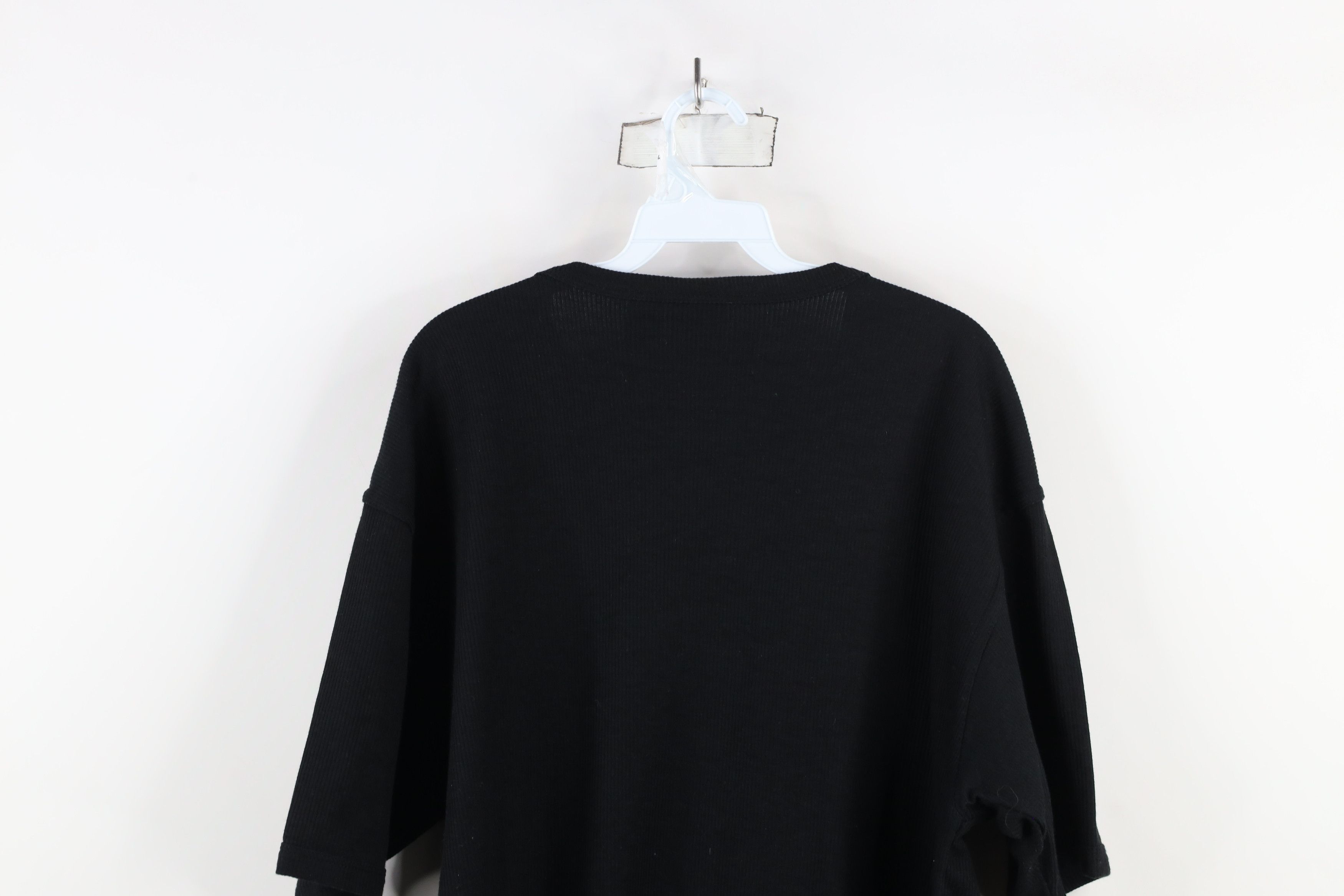 Vintage Vintage 90s Streetwear Knit Short Sleeve T-Shirt Black Size US XL / EU 56 / 4 - 9 Thumbnail