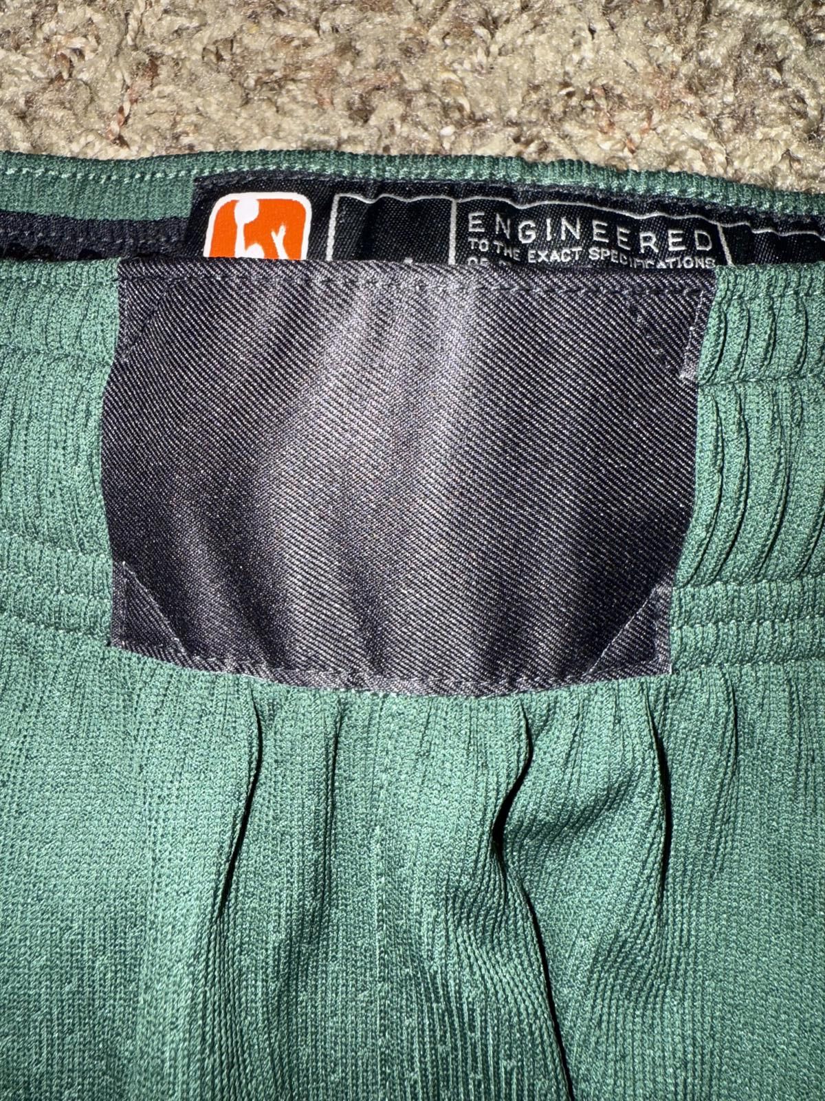 Nike Nike Women’s WNBA Team Issue Team Sports Shorts 2017 Size 34" / US 12 / IT 48 - 2 Thumbnail