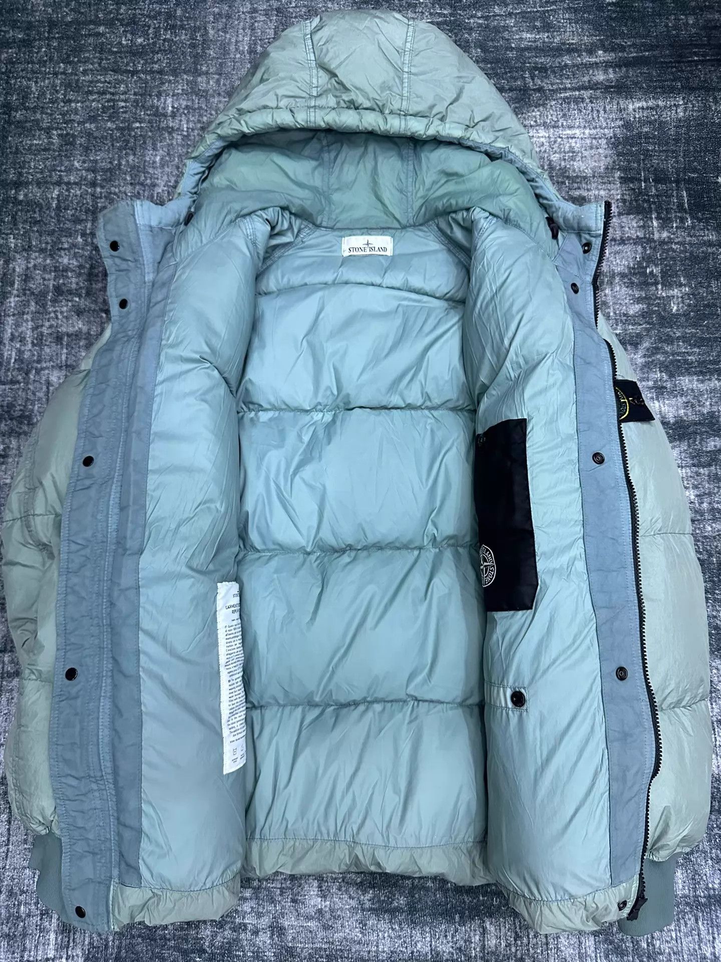 Stone Island Stone Island 23FW Wrinkled Nylon Multi-Pocket Puffer GreenXL Size US XL / EU 56 / 4 - 3 Thumbnail