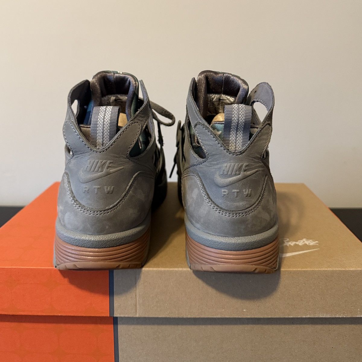 Corteiz × Nike Nike x Corteiz Air Trainer Huarache “Gully Grey” Sz 9.5 Size US 9.5 / EU 42-43 - 7 Thumbnail