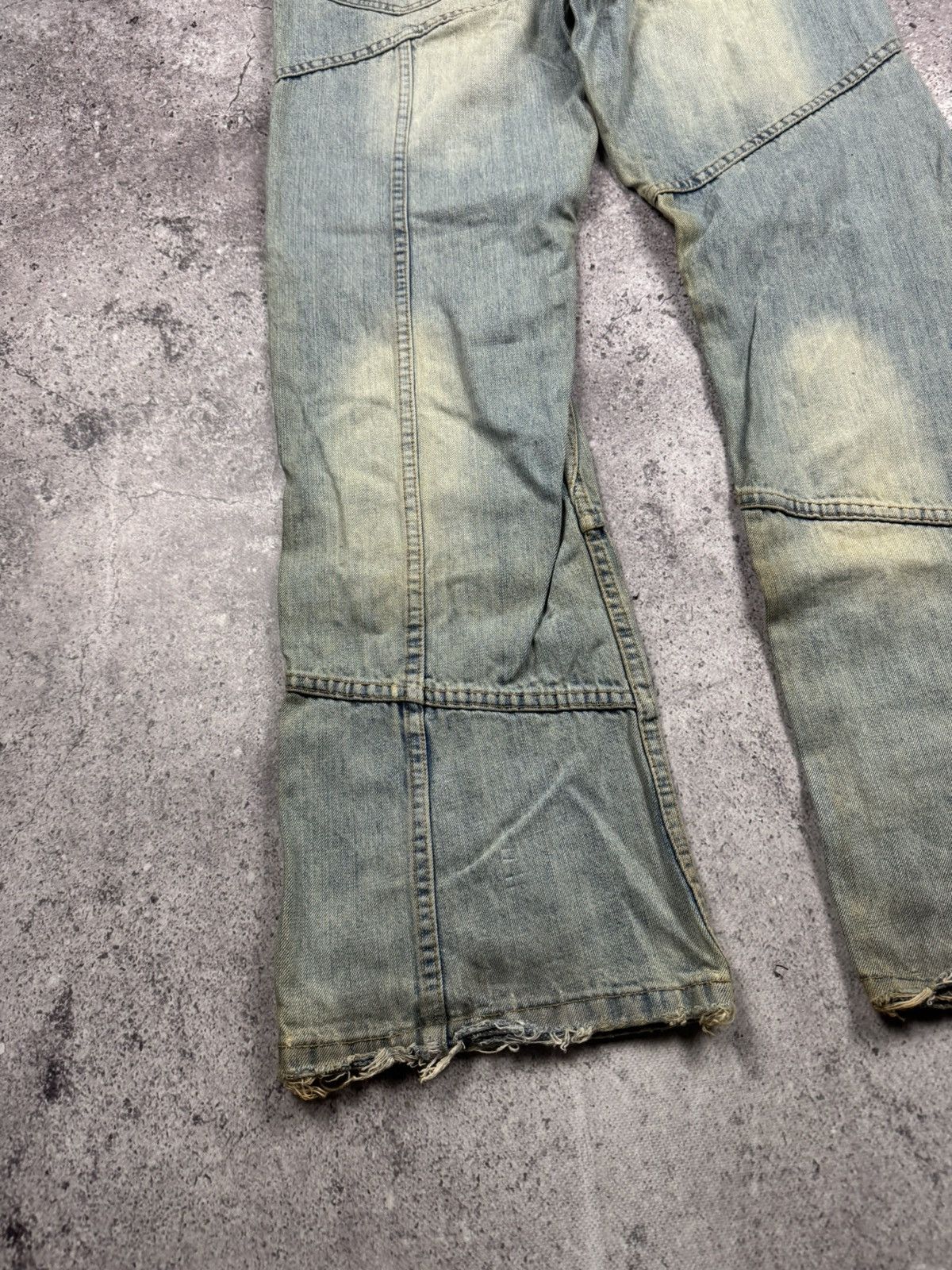 Japanese Brand Vintage Avant Garde Jeans Flared Dirty Baggy Distressed Y2K Size US 34 / EU 50 - 9 Thumbnail