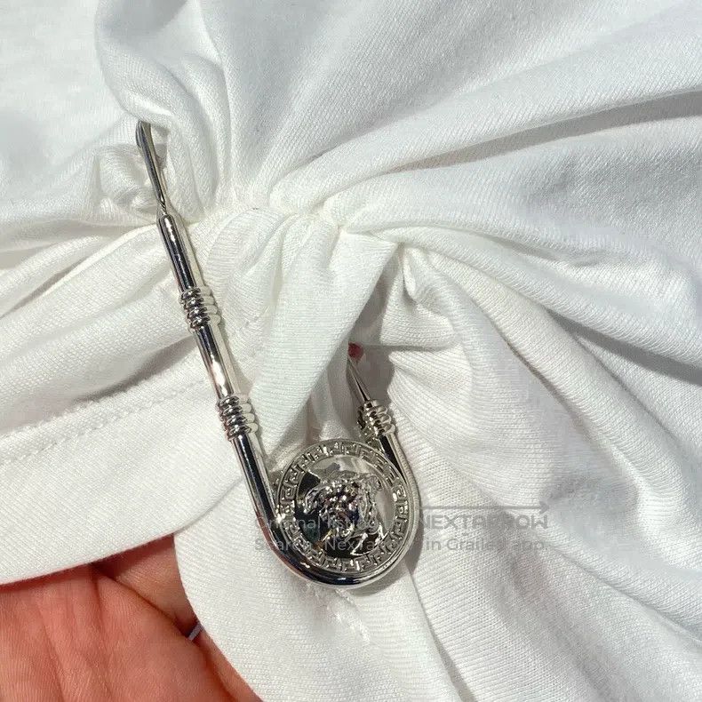 Versace Versace Short sleeves Size XS / US 0-2 / IT 36-38 - 3 Thumbnail