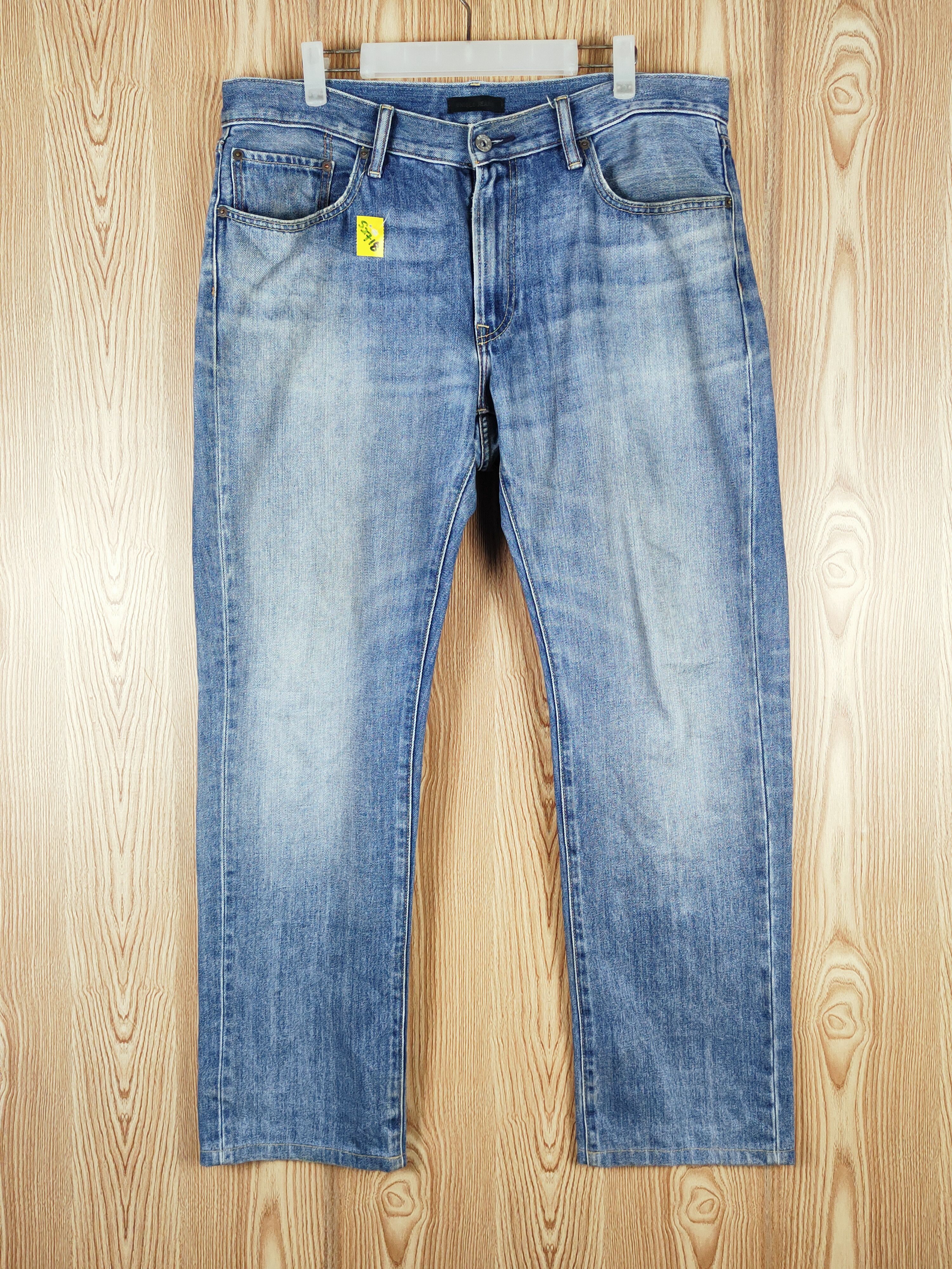 Japanese Brand Uniqlo Blue Faded Distressed Ripped Jeans #S2718 Size US 37 - 1 Thumbnail