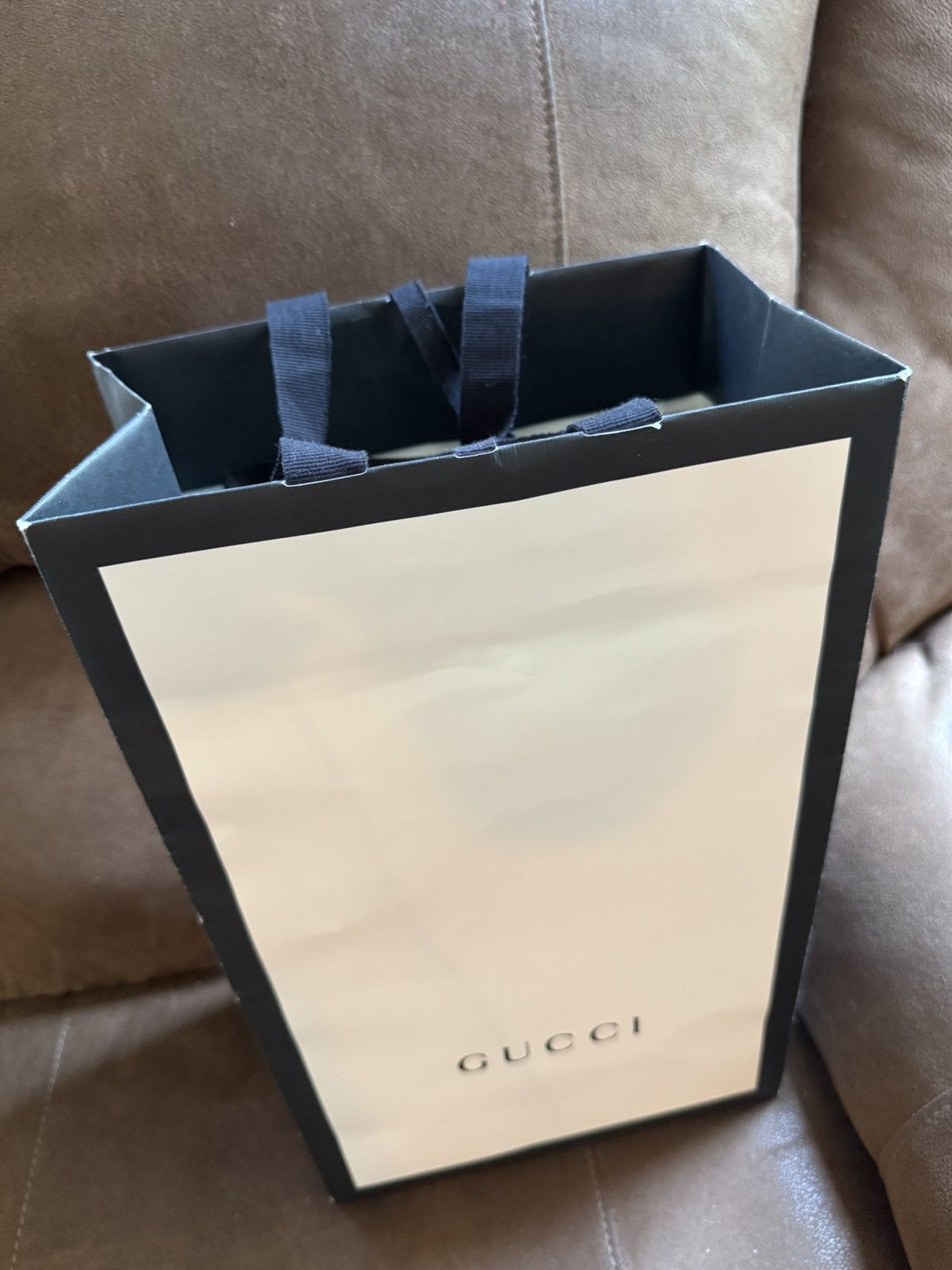 Gucci Women’s Gucci Ace Sneaker with bee Size US 7.5 / IT 37.5 - 15 Thumbnail