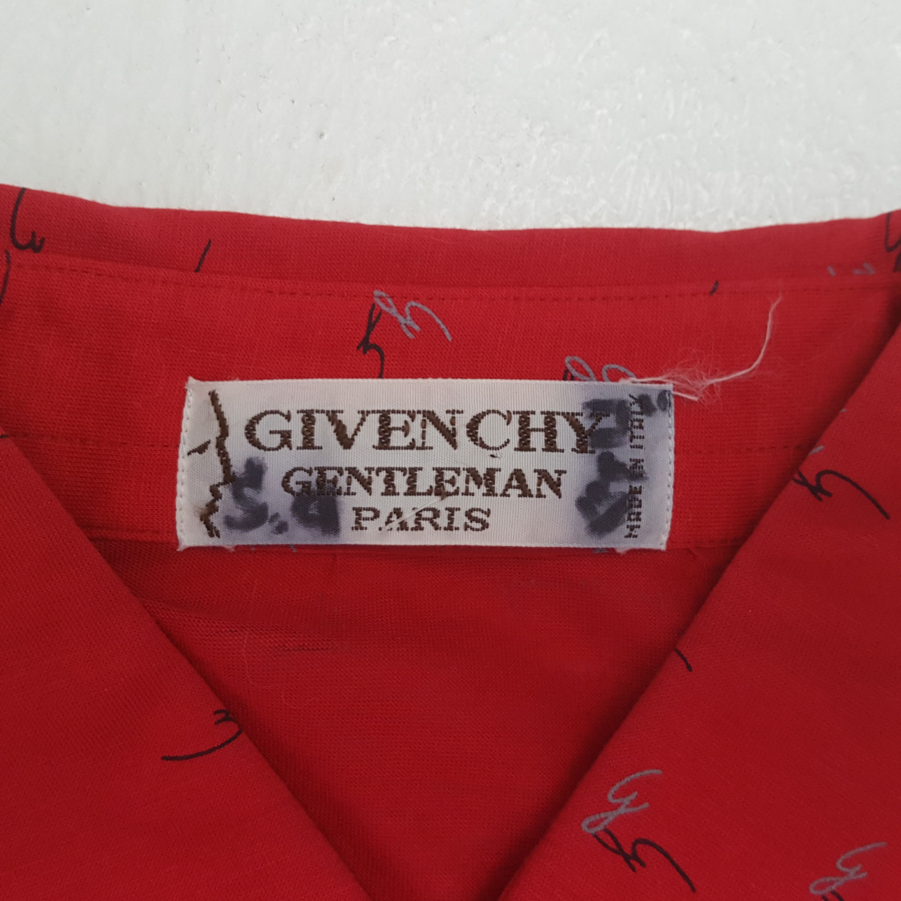 Givenchy Vintage Givenchy Italian Fashion Brand Shirt RR11 Size US L / EU 52-54 / 3 - 6 Thumbnail