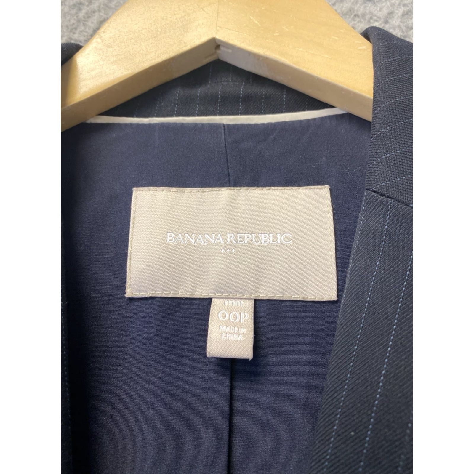 Banana Republic Banana Republic Blazer Jacket Women’s 00P One-button Lined Pinstripe Black Blazer (Jacket) Womens Size XXS / US 00 / IT 34 - 4 Thumbnail