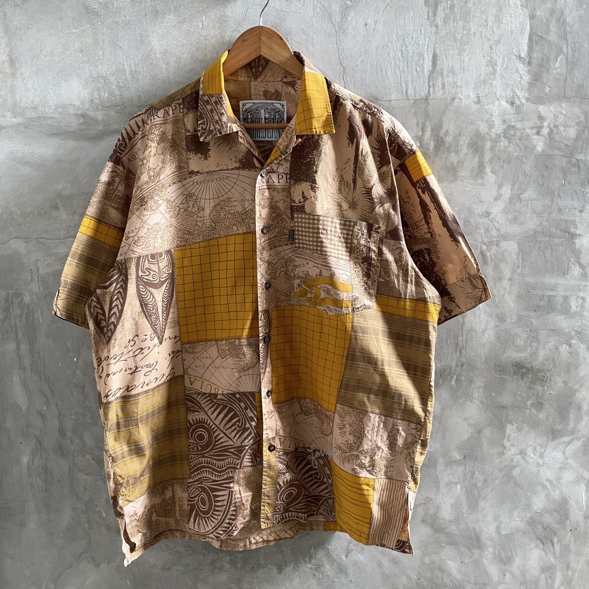 🔥Vintage Ferre jeans pattern shirt