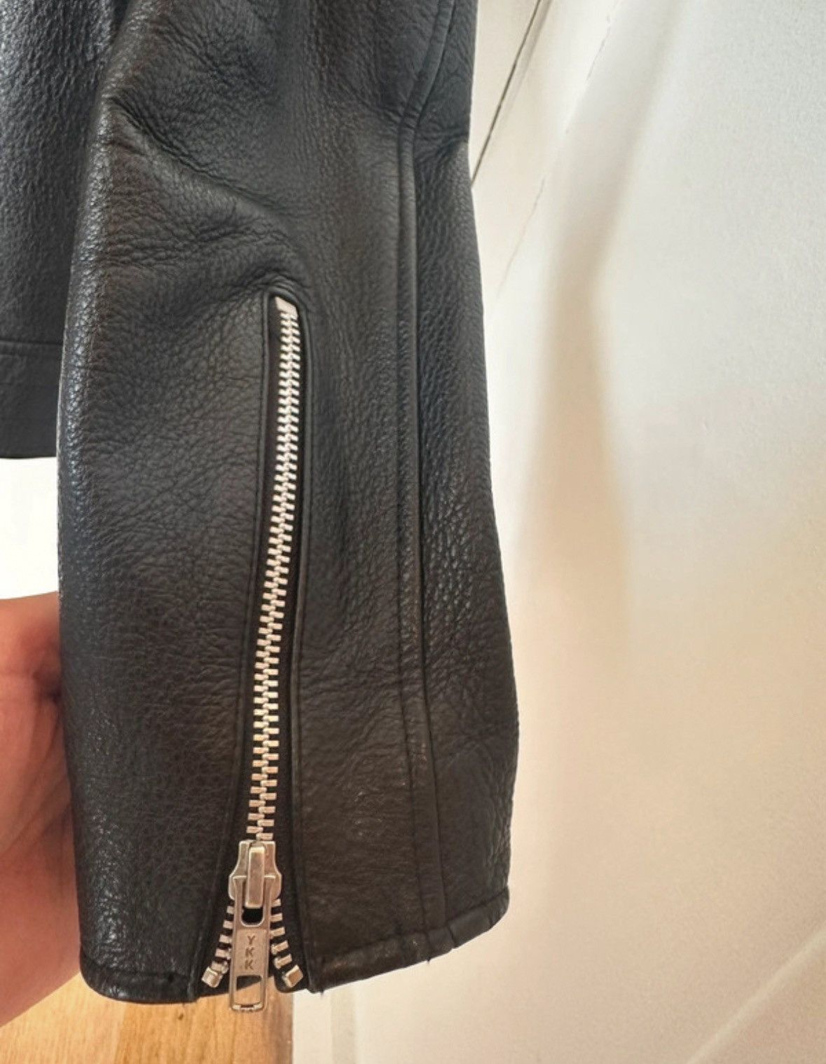Vivastudio Perfecto style leather jacket grained Size US XS / EU 42 / 0 - 7 Thumbnail