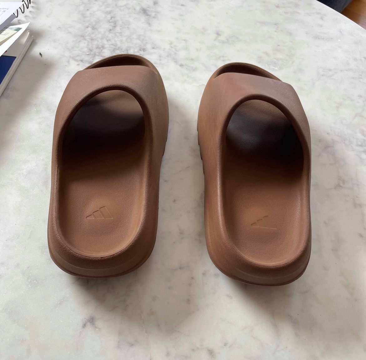 Adidas Adidas Yeezy Slide Flax Size US 11 / EU 44 - 3 Thumbnail