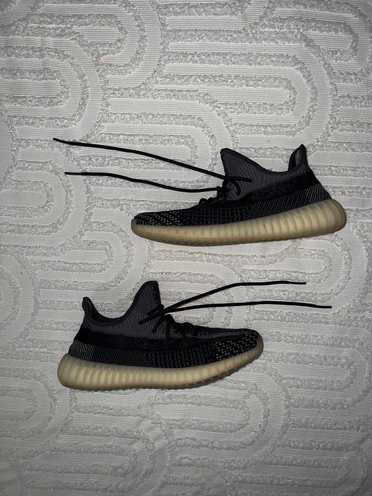 Adidas × Yeezy Yeezy Boost 350 V2 ‘Carbon’ Size US 11.5 / EU 44-45 - 2 Thumbnail